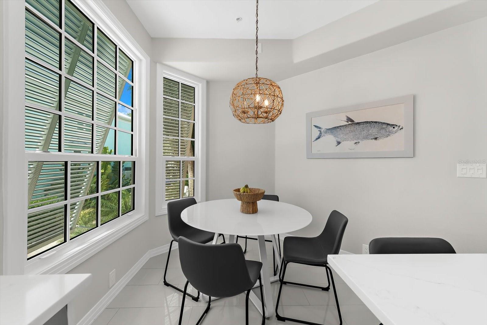 3941 HAMILTON CLUB CIR #9