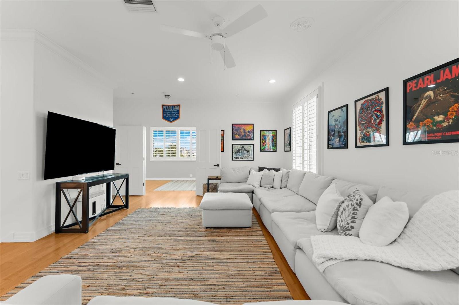 3941 HAMILTON CLUB CIR #9