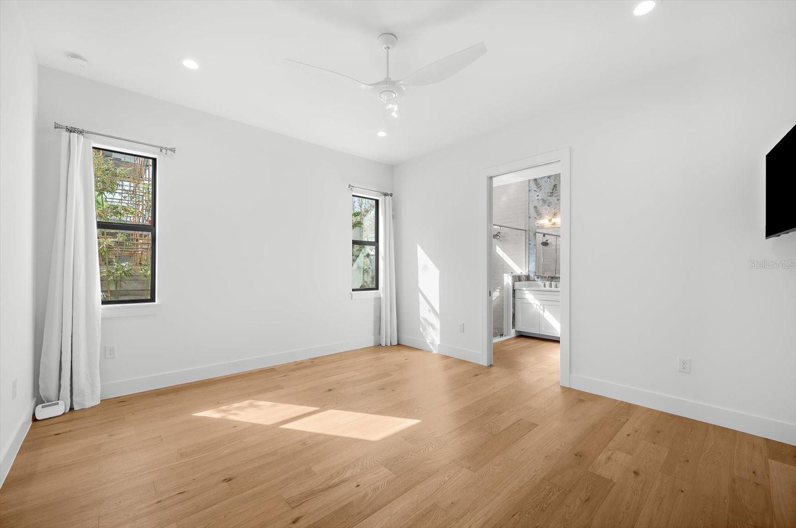 2135 DATURA ST