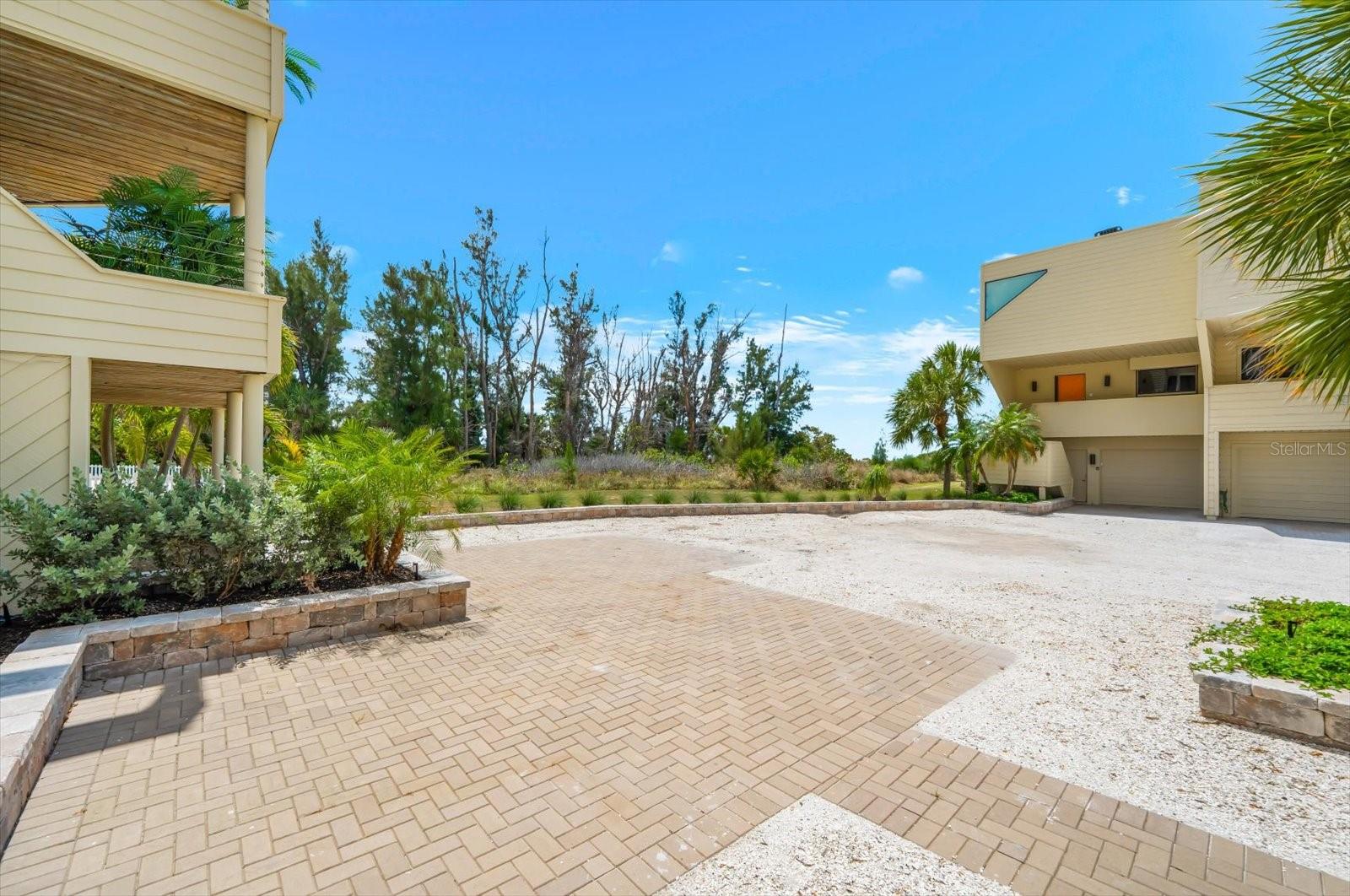 548 BEACH RD #A540