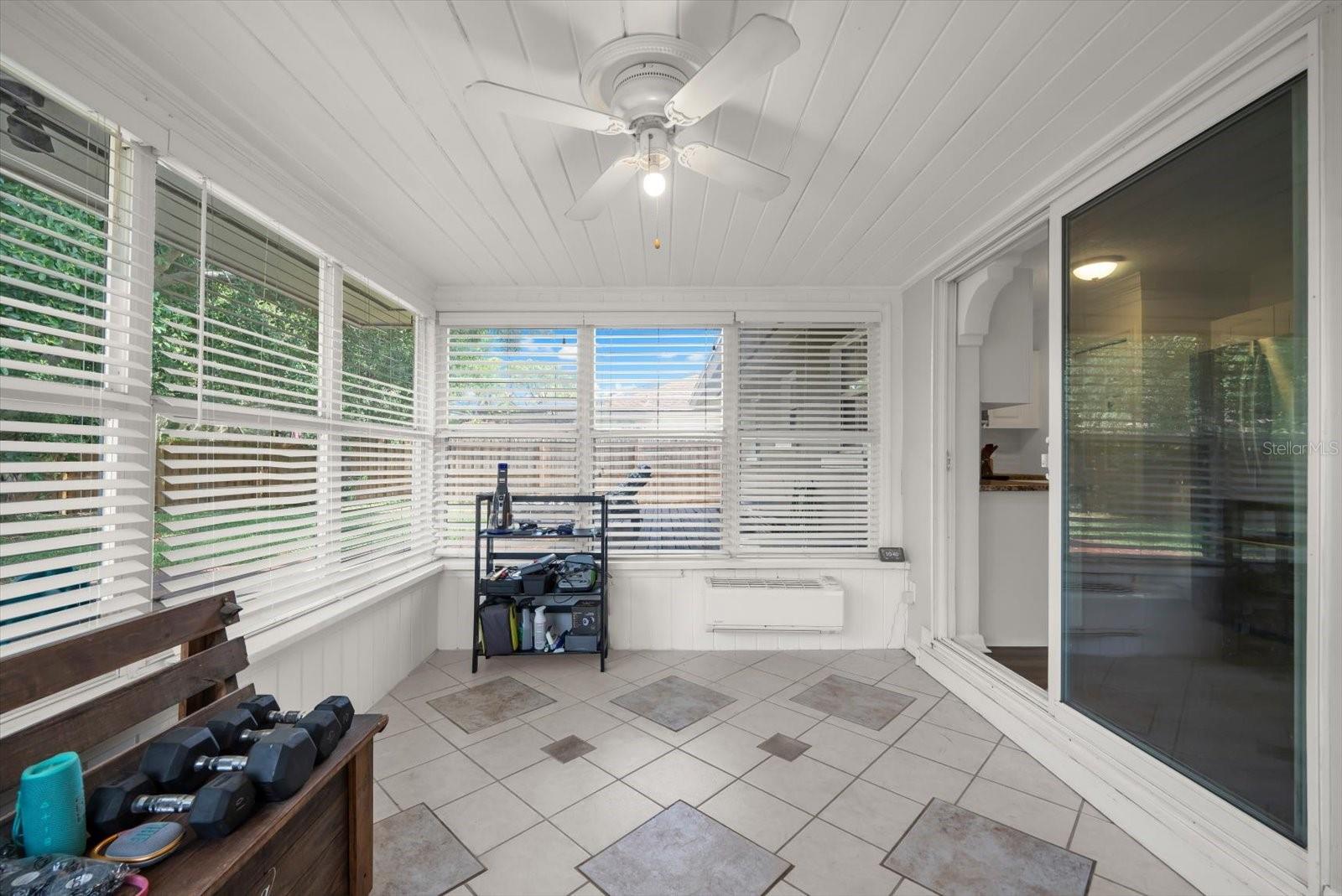 2638 WEBBER PL