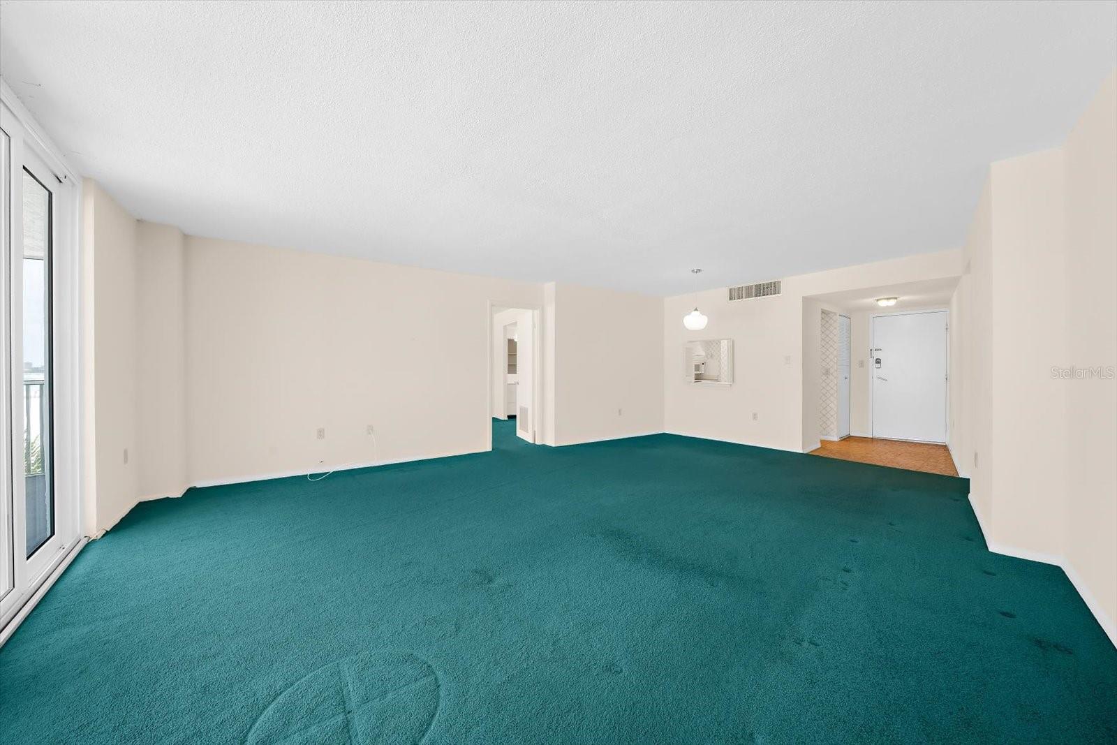 6300 MIDNIGHT PASS RD #403