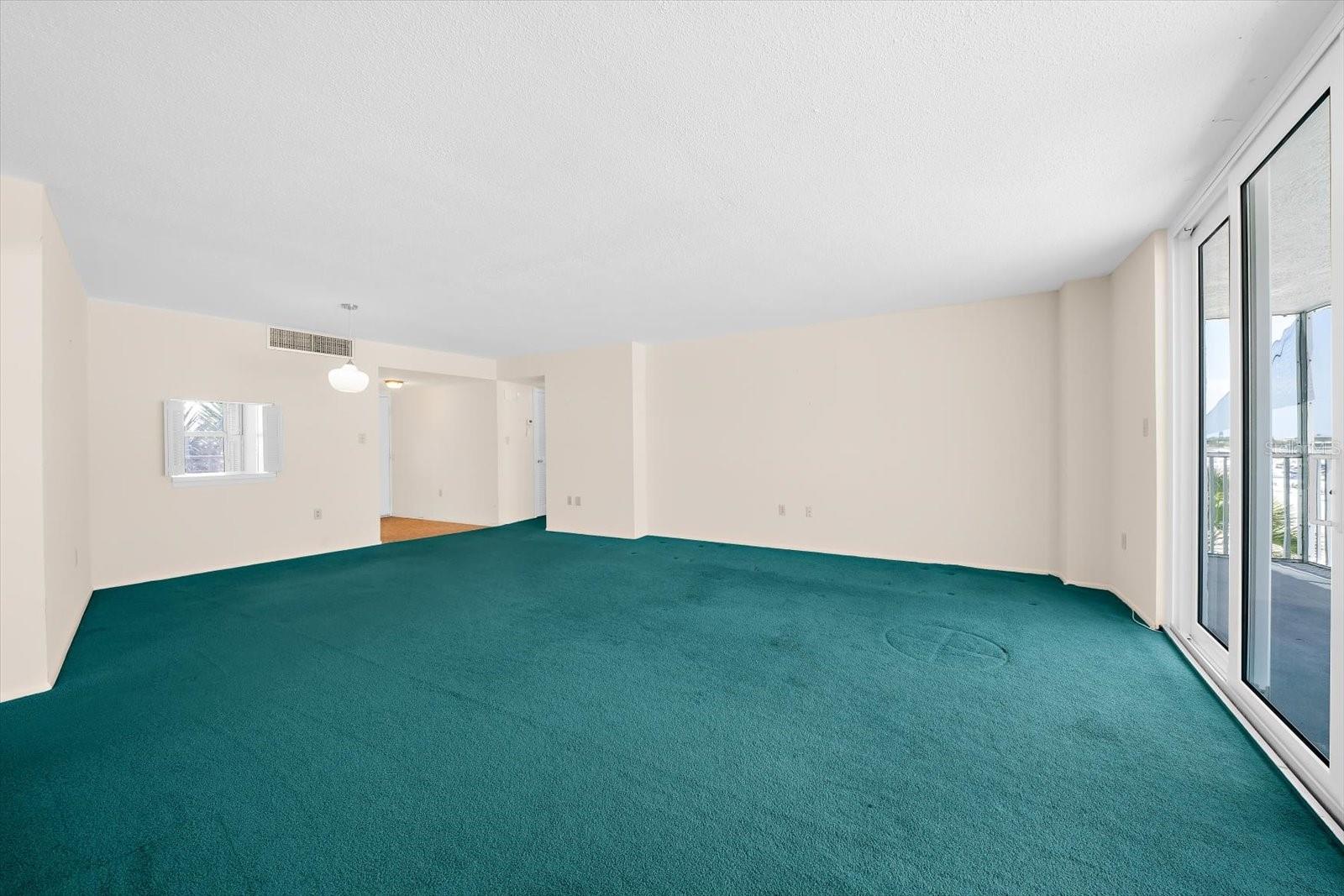 6300 MIDNIGHT PASS RD #403