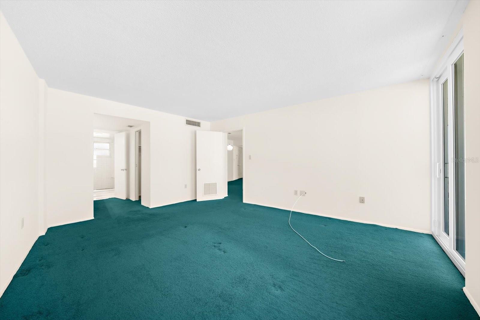 6300 MIDNIGHT PASS RD #403