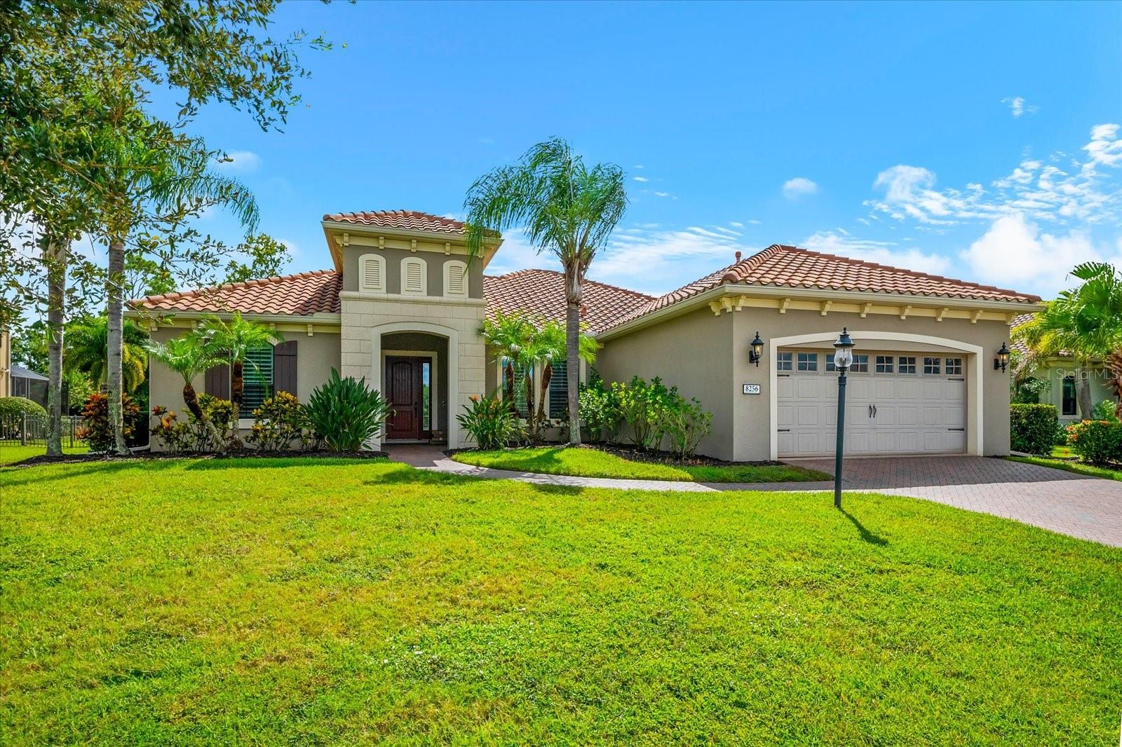8256 LARKSPUR CIR