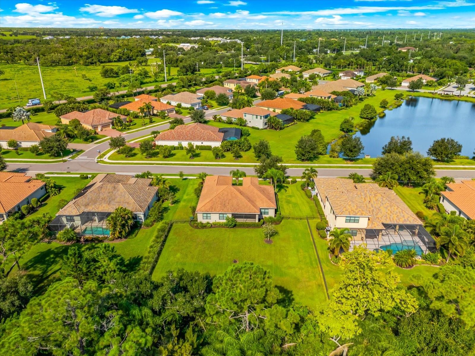 8256 LARKSPUR CIR