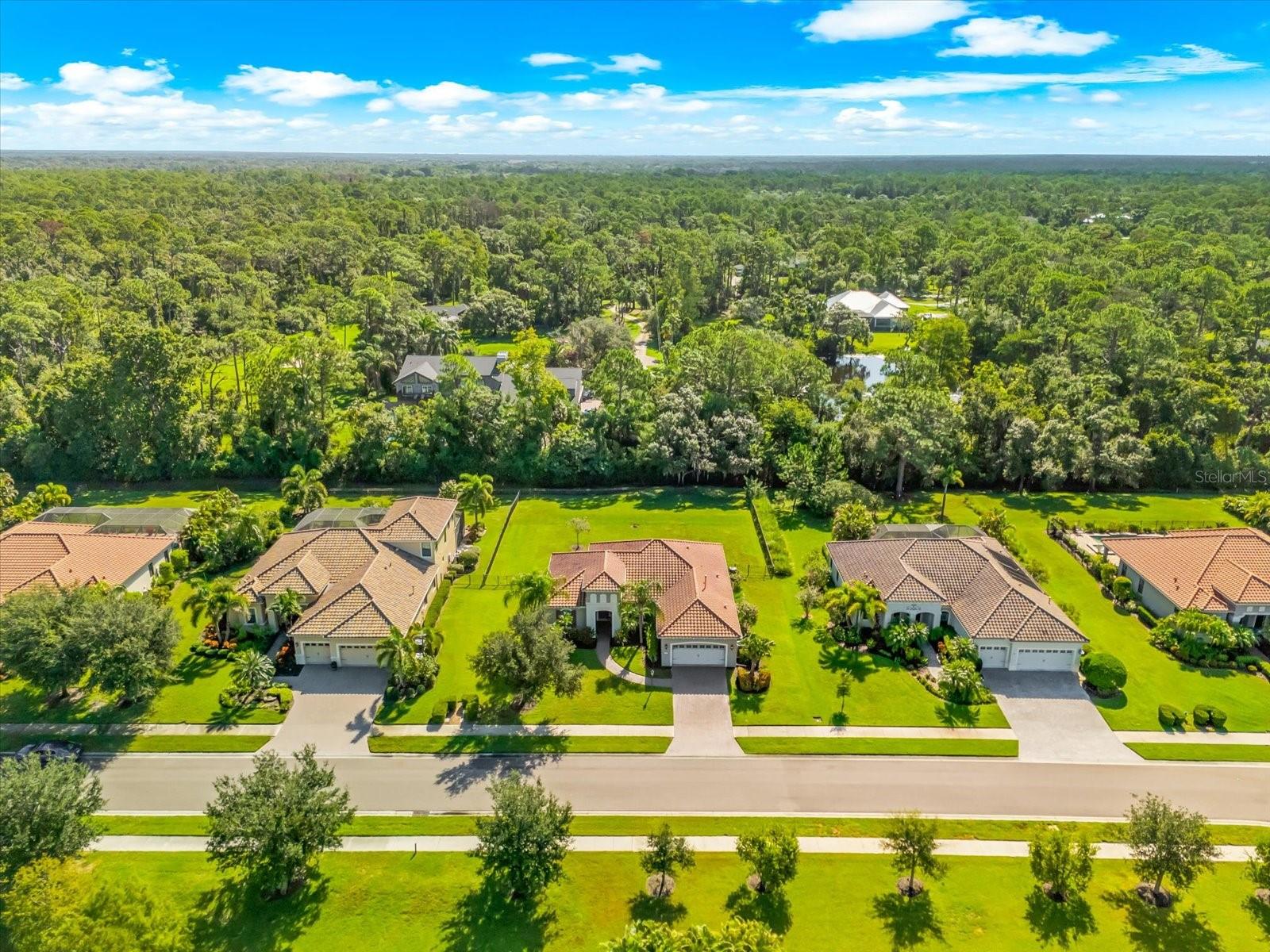 8256 LARKSPUR CIR