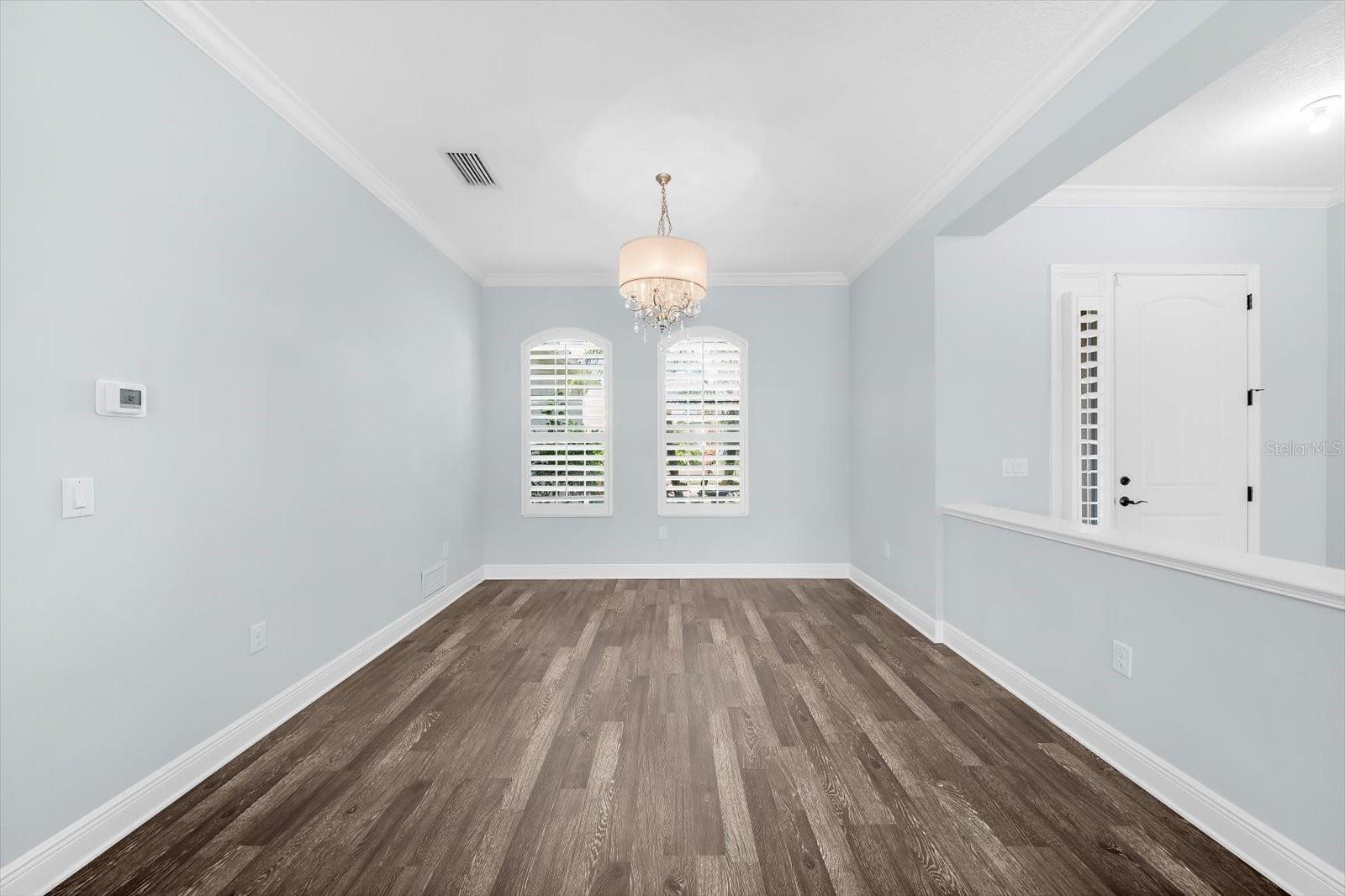 8256 LARKSPUR CIR