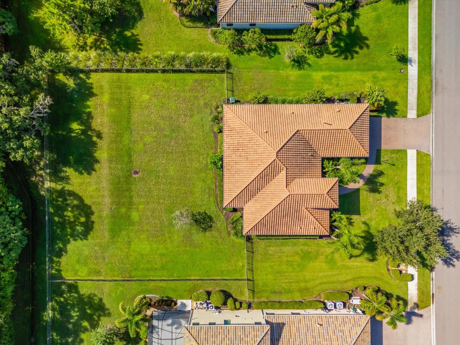 8256 LARKSPUR CIR