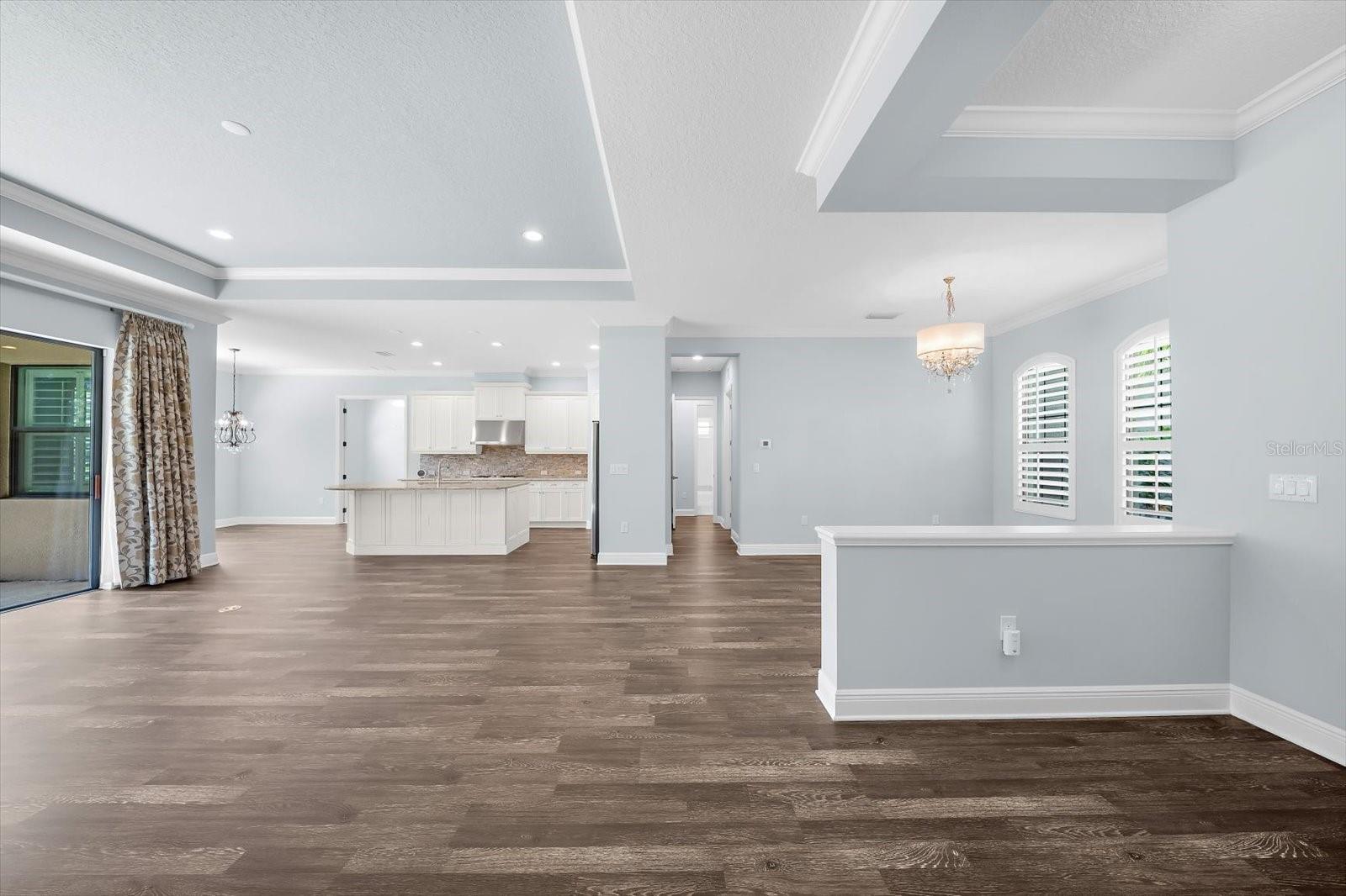 8256 LARKSPUR CIR