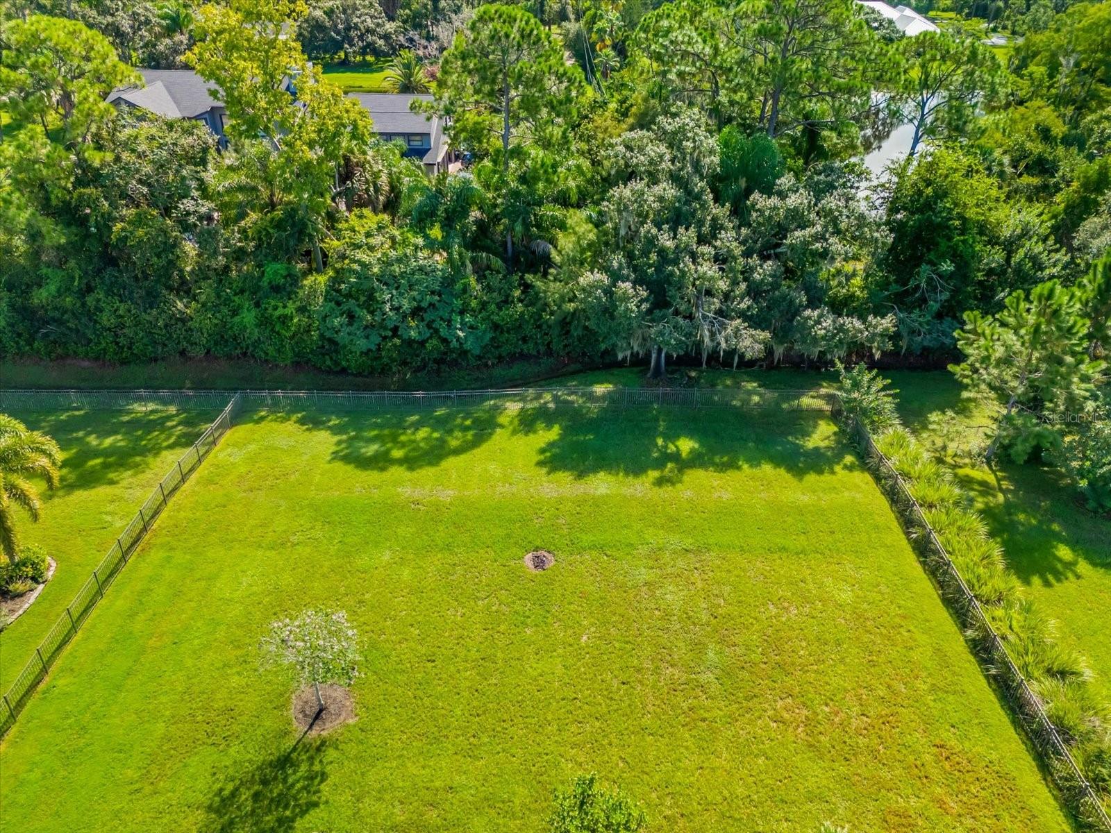 8256 LARKSPUR CIR