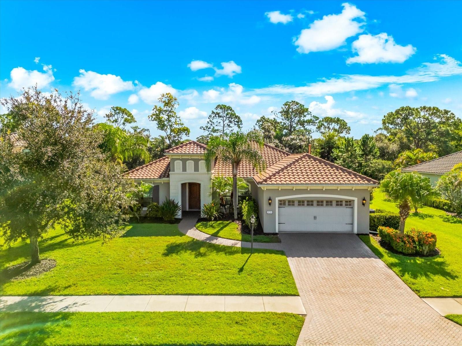 8256 LARKSPUR CIR