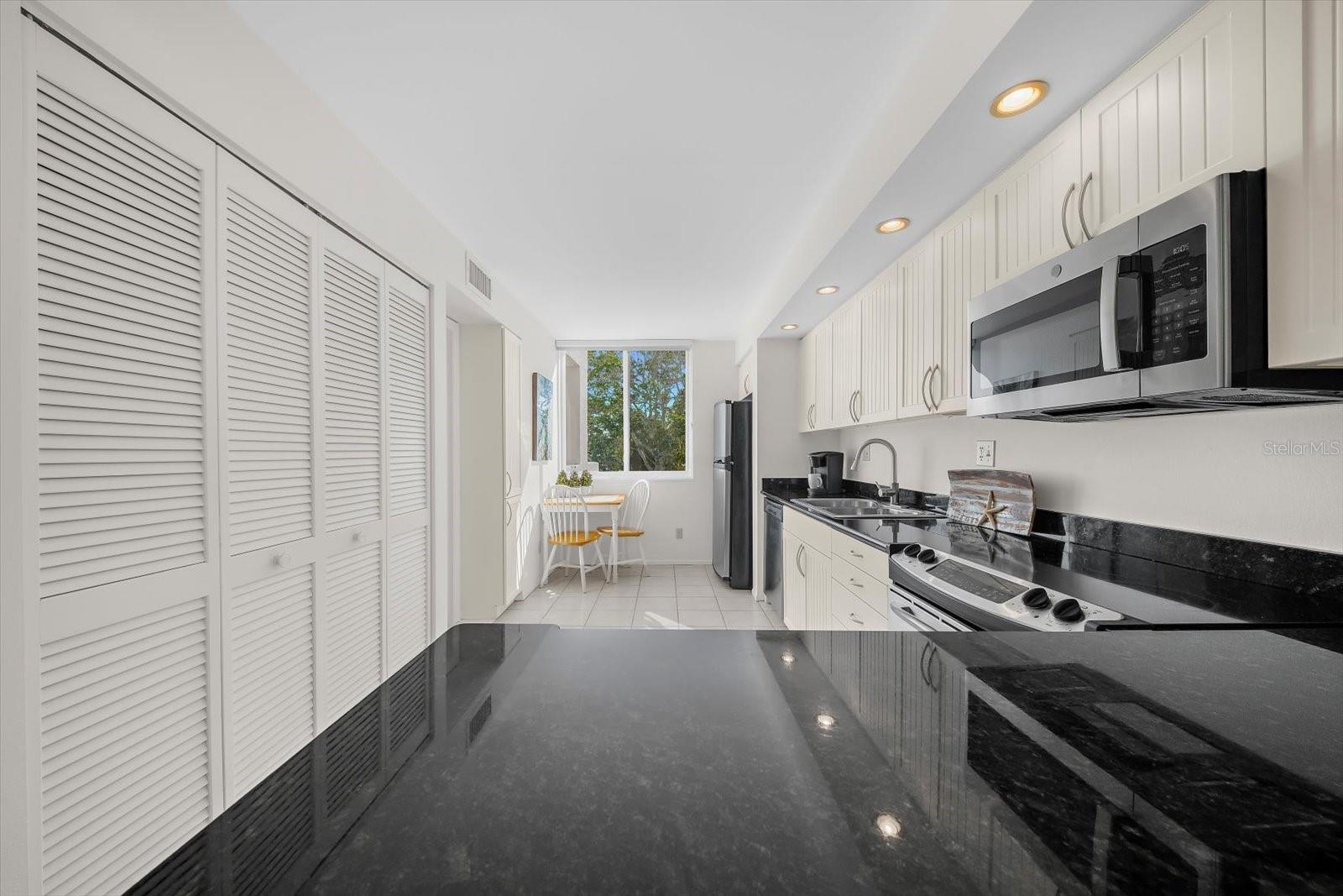 843 BAYPORT WAY #843