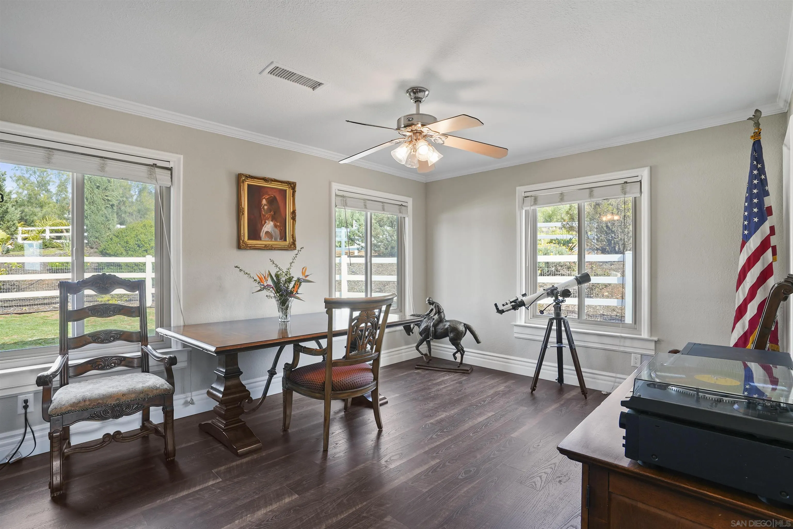 37522 La Encina Circle