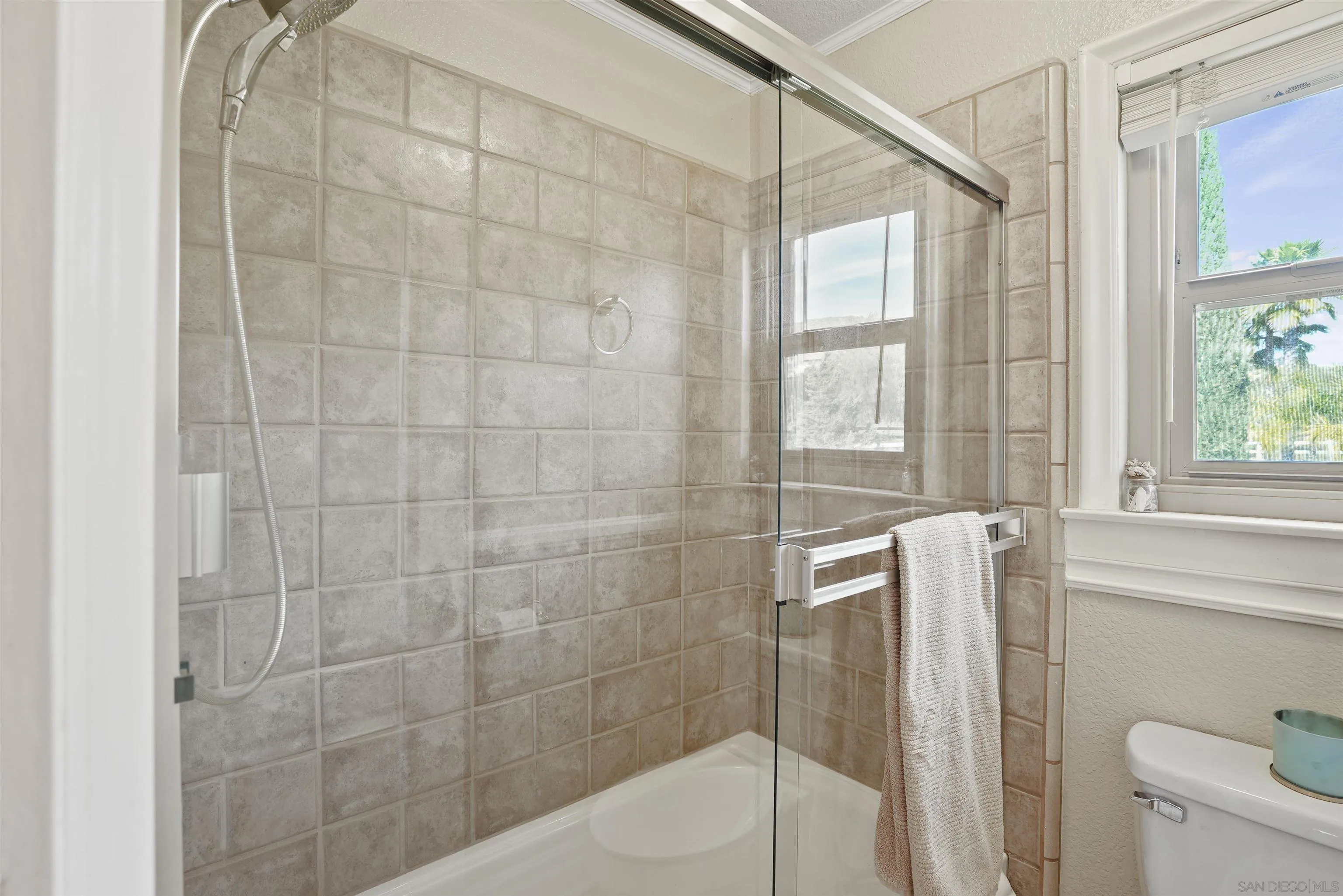 37522 La Encina Circle