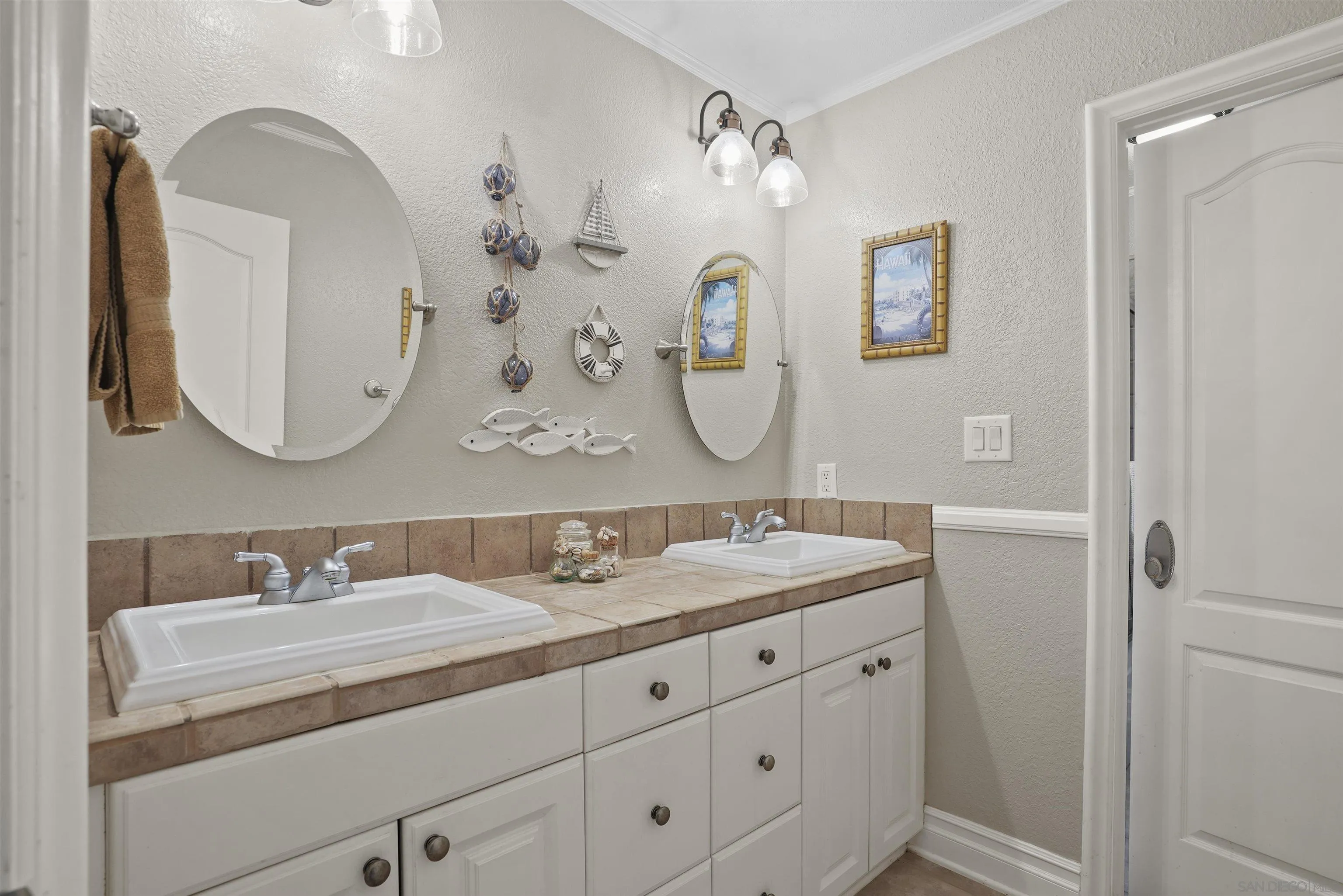 37522 La Encina Circle