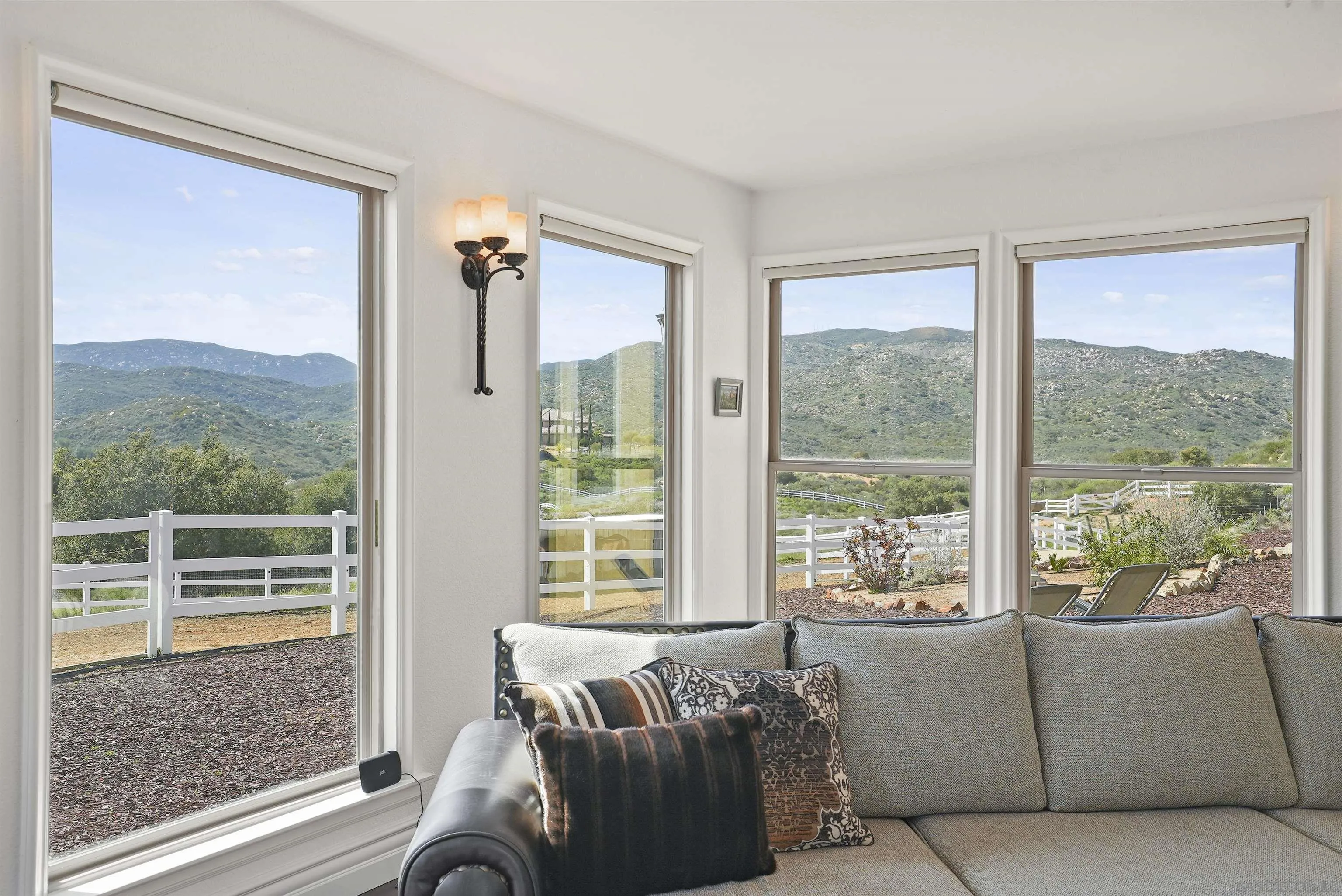 37522 La Encina Circle