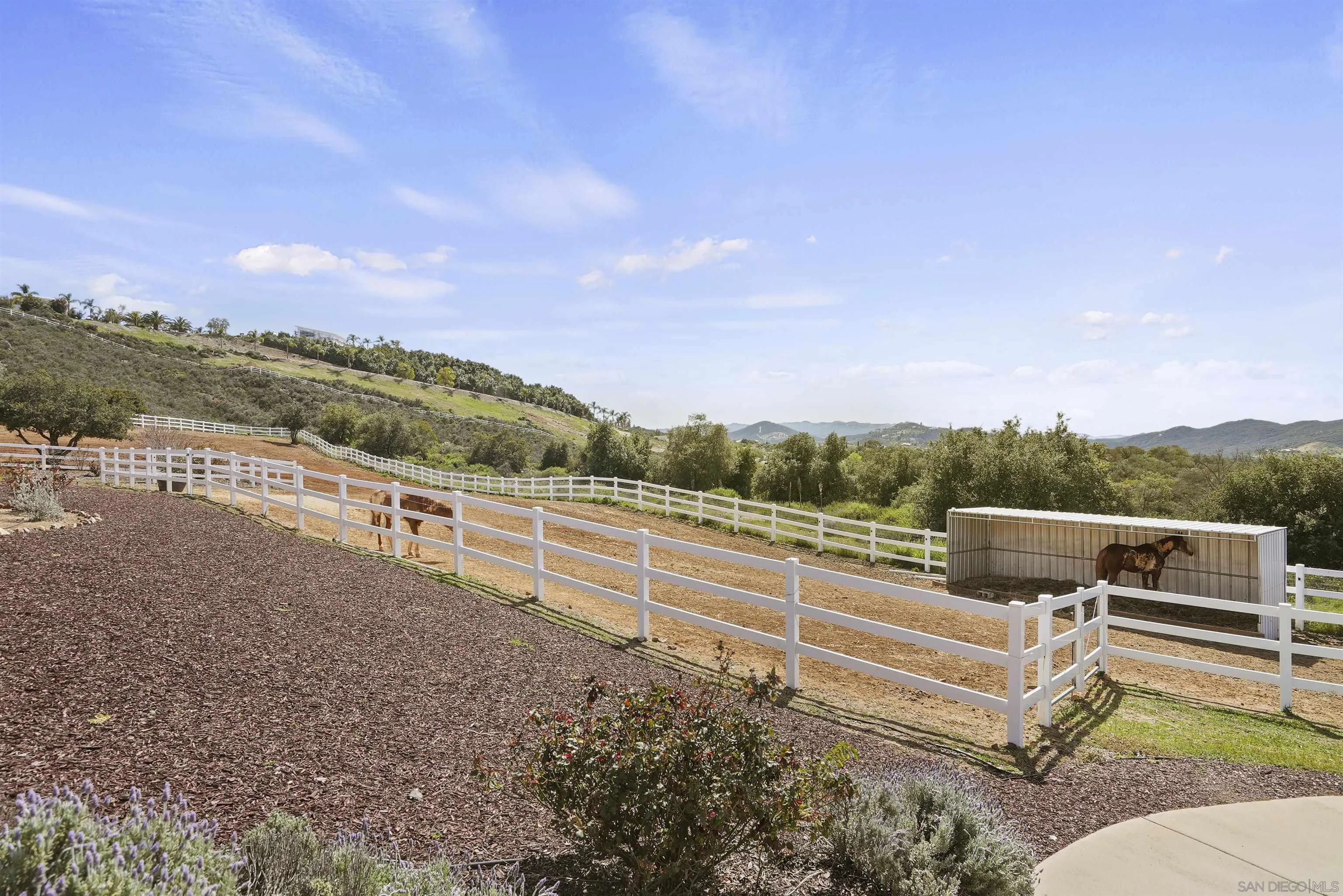 37522 La Encina Circle