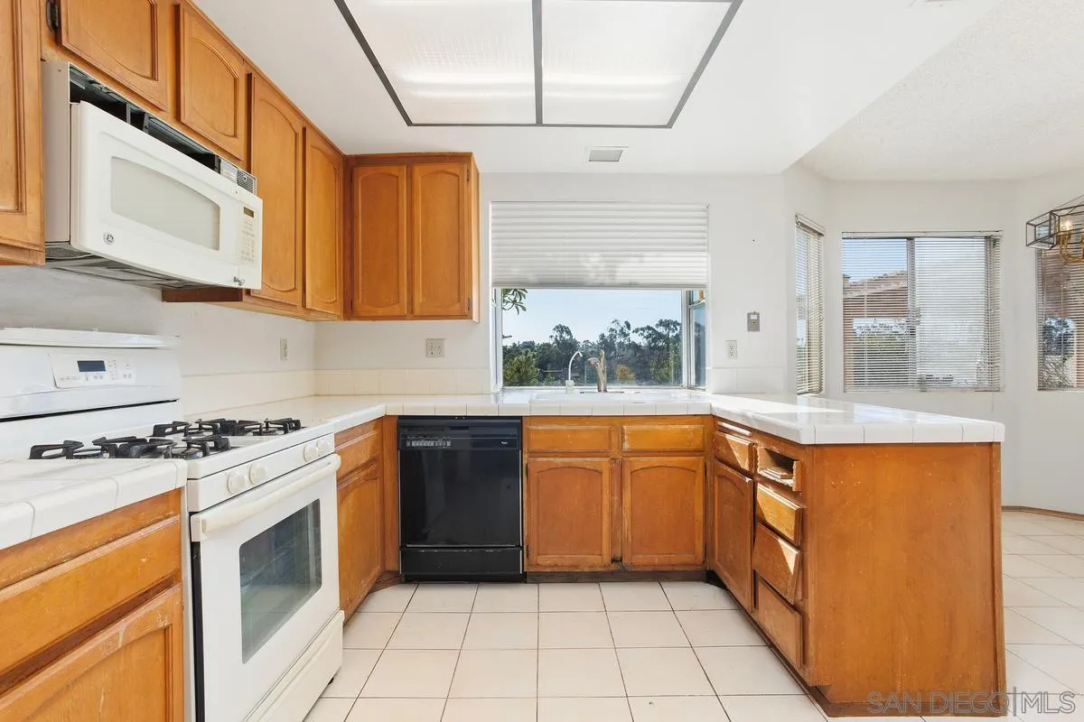 7275 Rock Canyon Drive