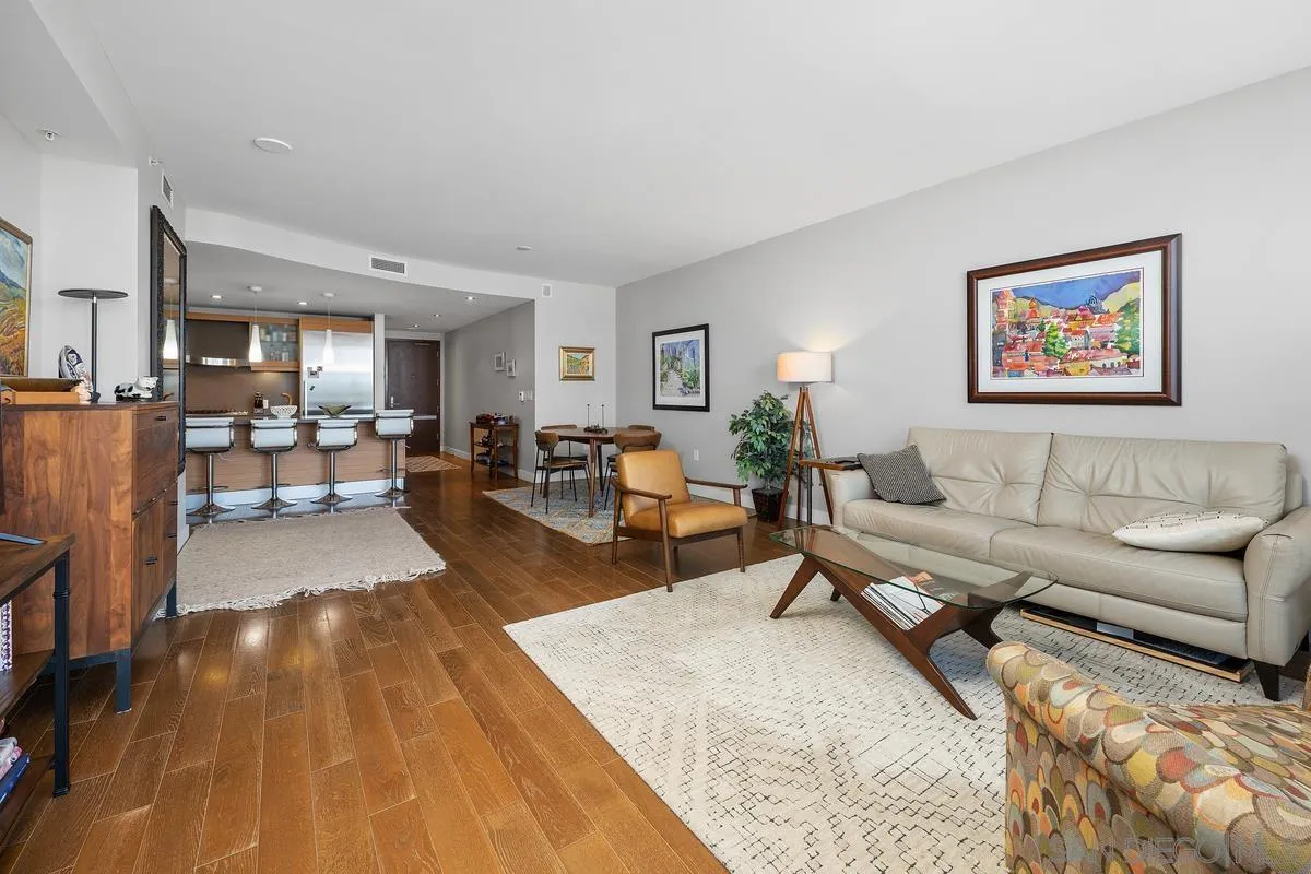 1325 Pacific Hwy. Unit 701