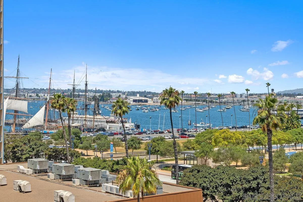 1325 Pacific Hwy. Unit 701