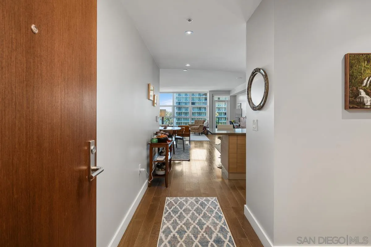 1325 Pacific Hwy. Unit 701