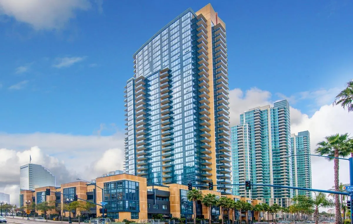 1325 Pacific Hwy. Unit 701