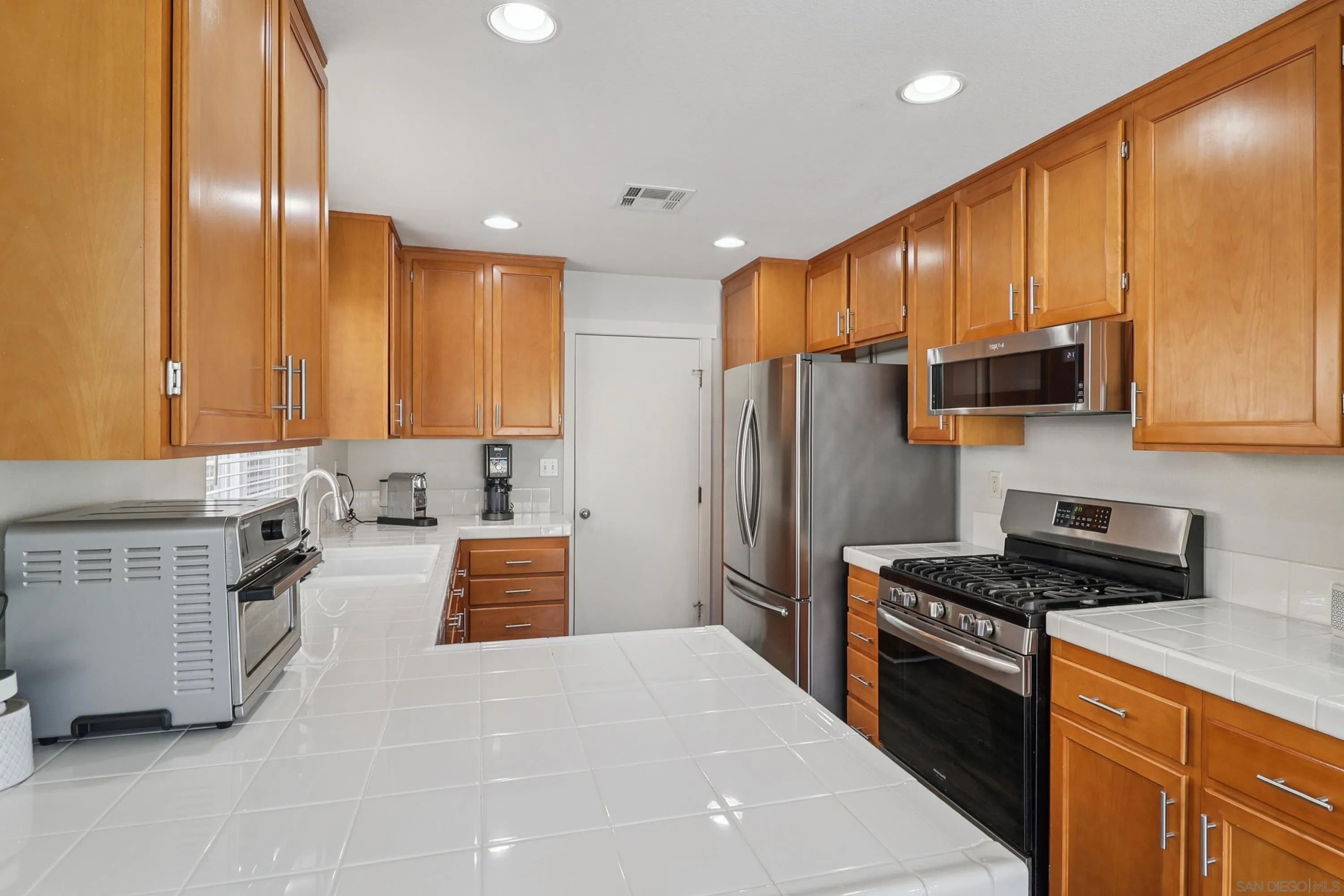 843 Calle Ciela Vista