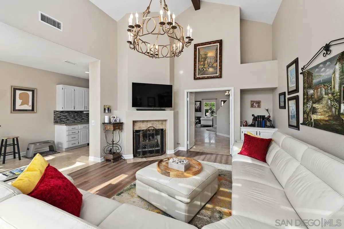 14711 Calle Mar De Plata