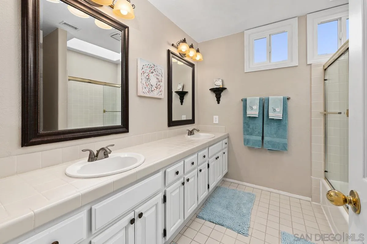 14711 Calle Mar De Plata