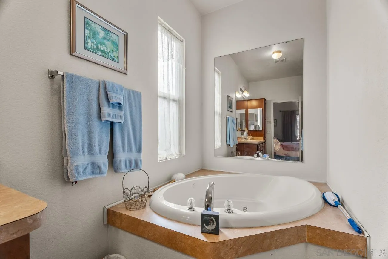 525 W El Norte Parkway Unit 75