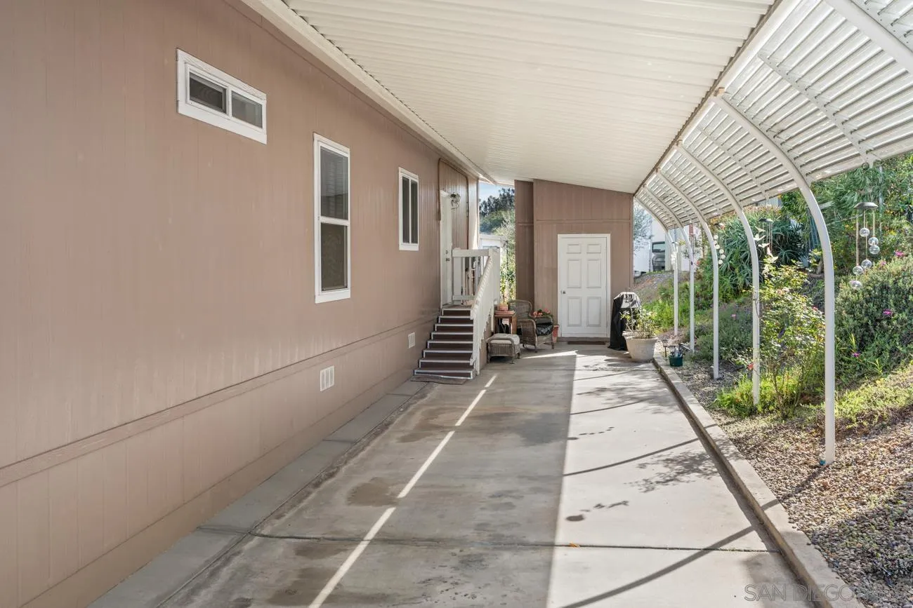 525 W El Norte Parkway Unit 75