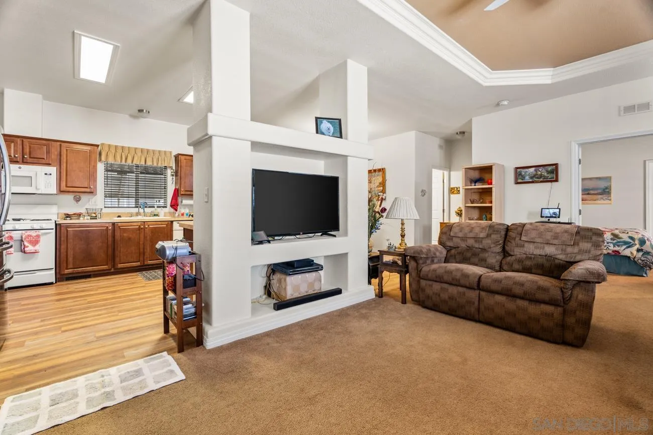 525 W El Norte Parkway Unit 75