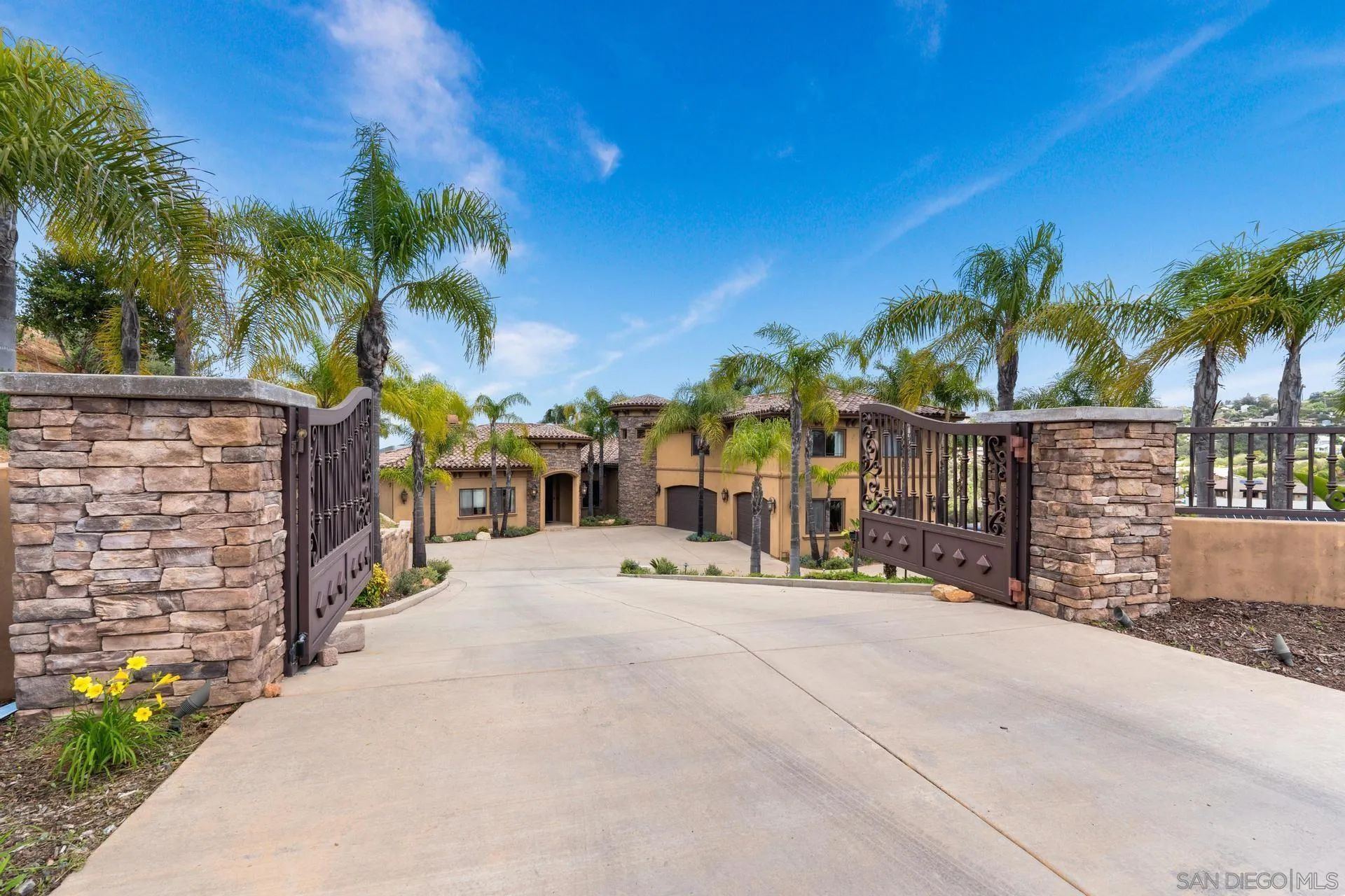 208 Alicia Way