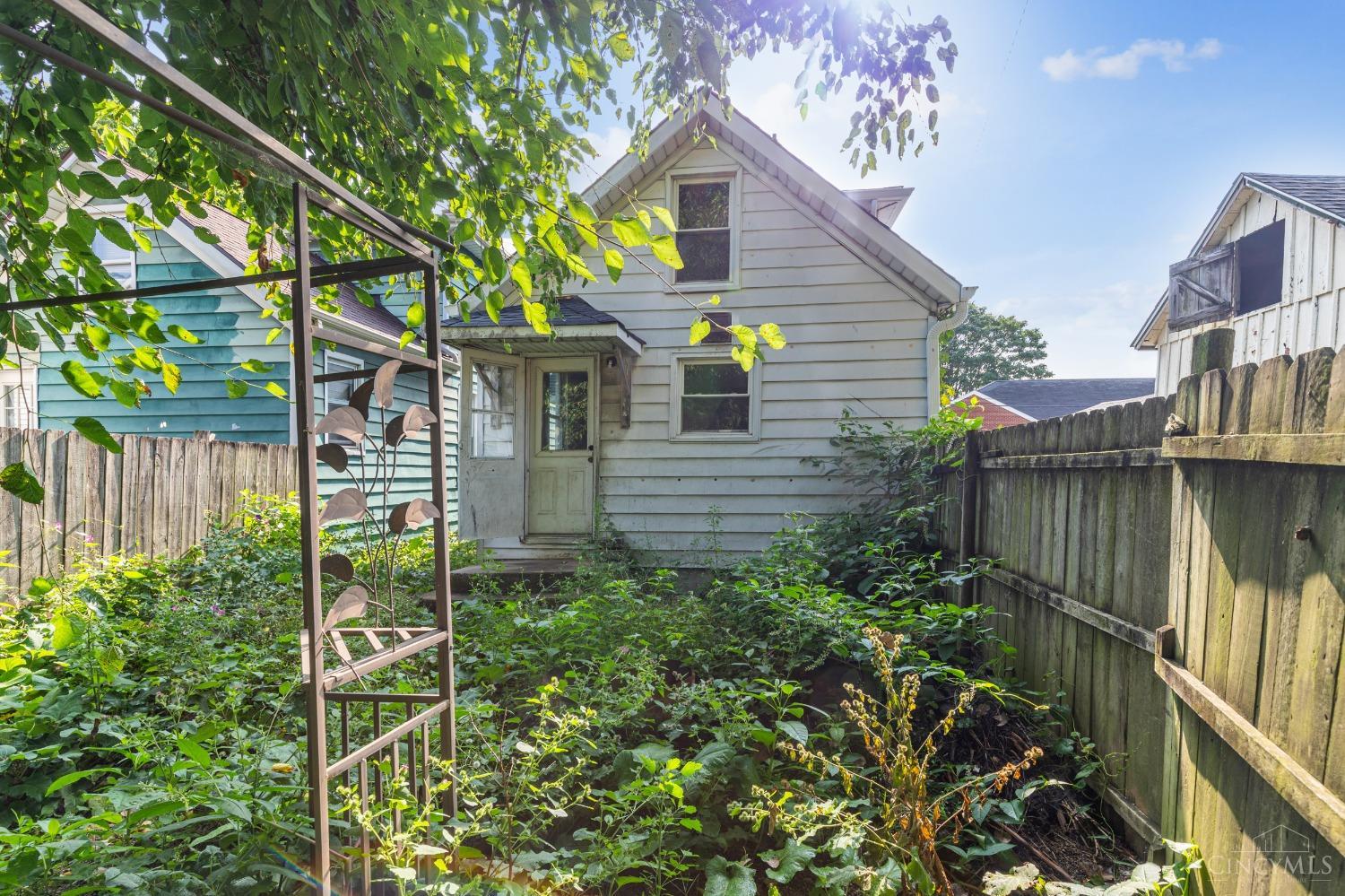 919 Summer Street
