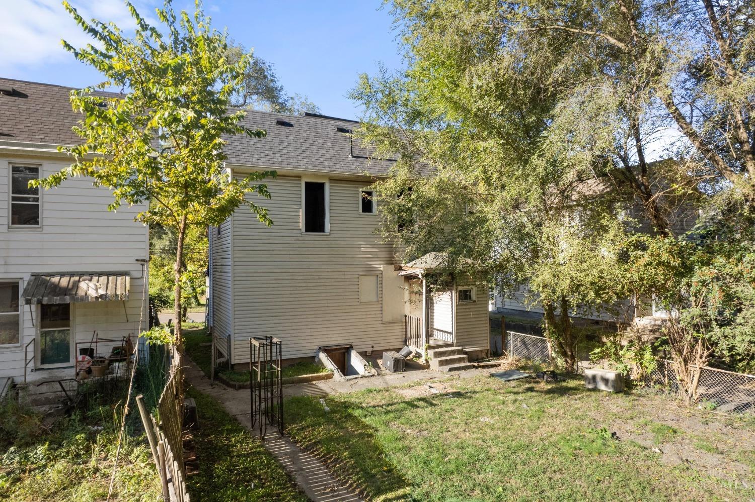 222 W Sixty Eighth Street