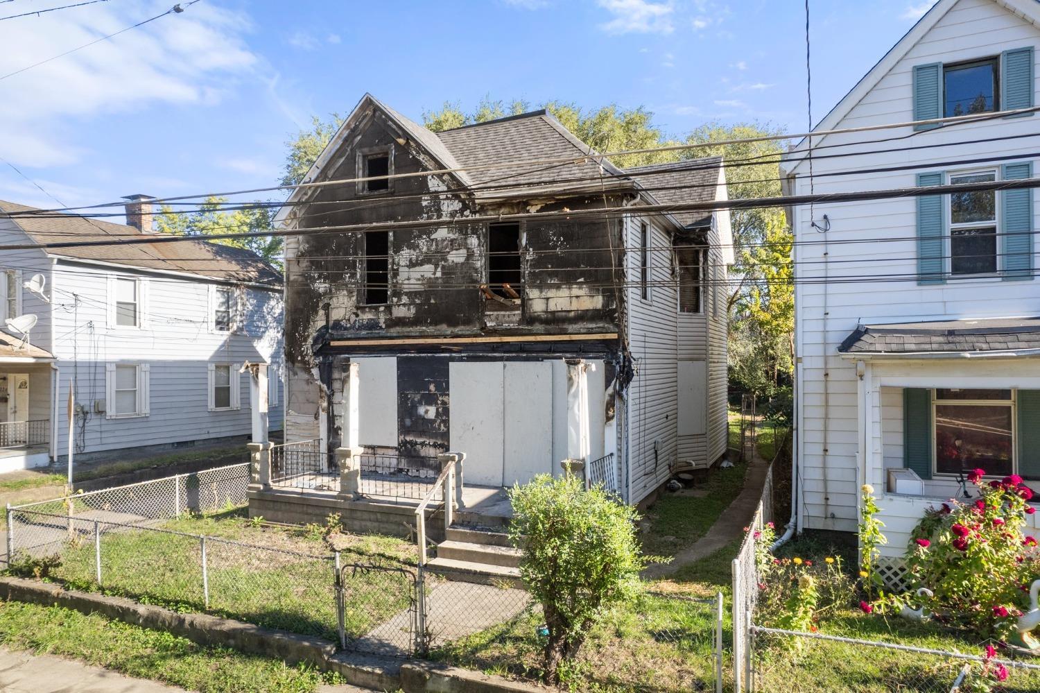 222 W Sixty Eighth Street