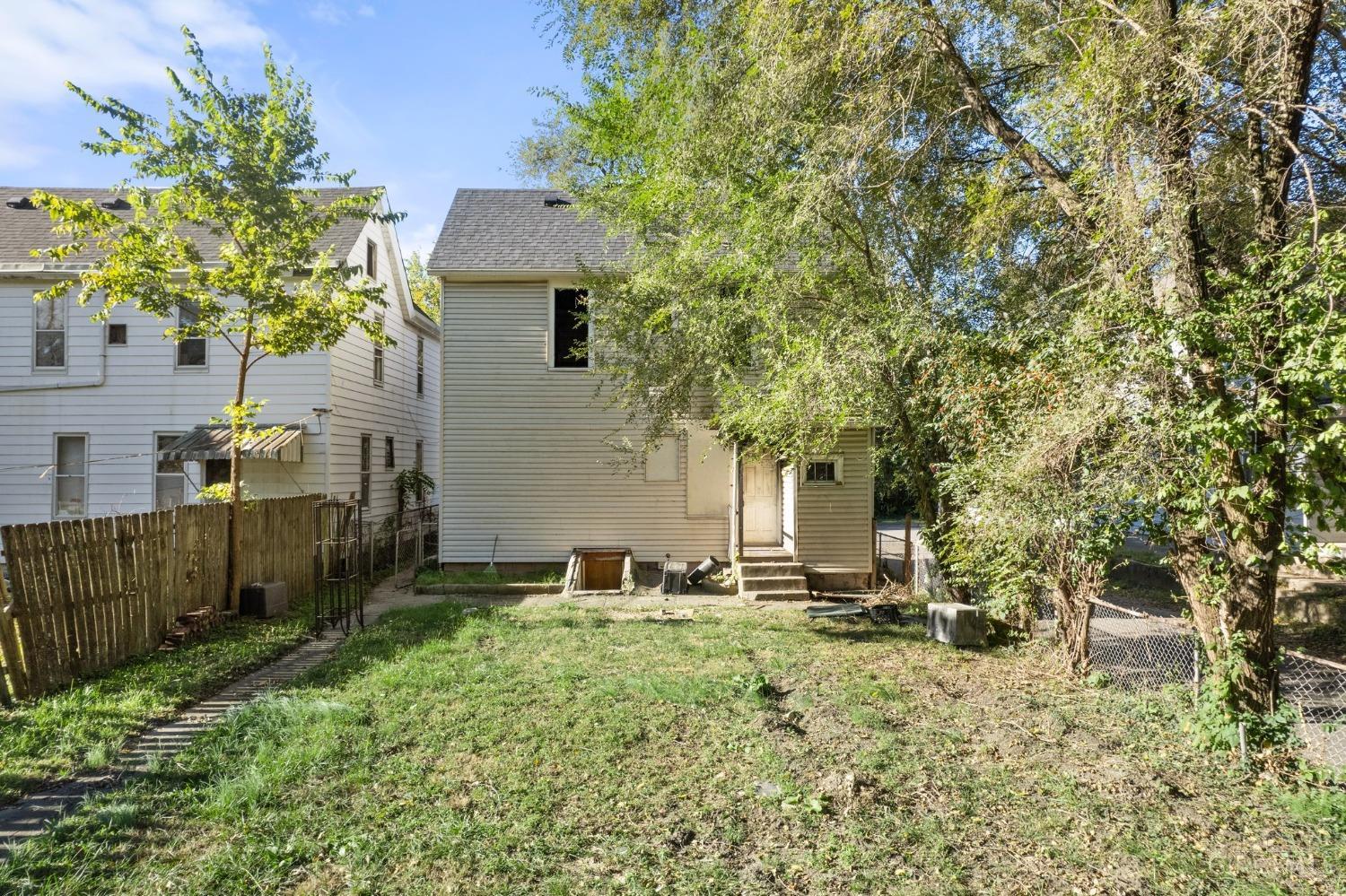 222 W Sixty Eighth Street