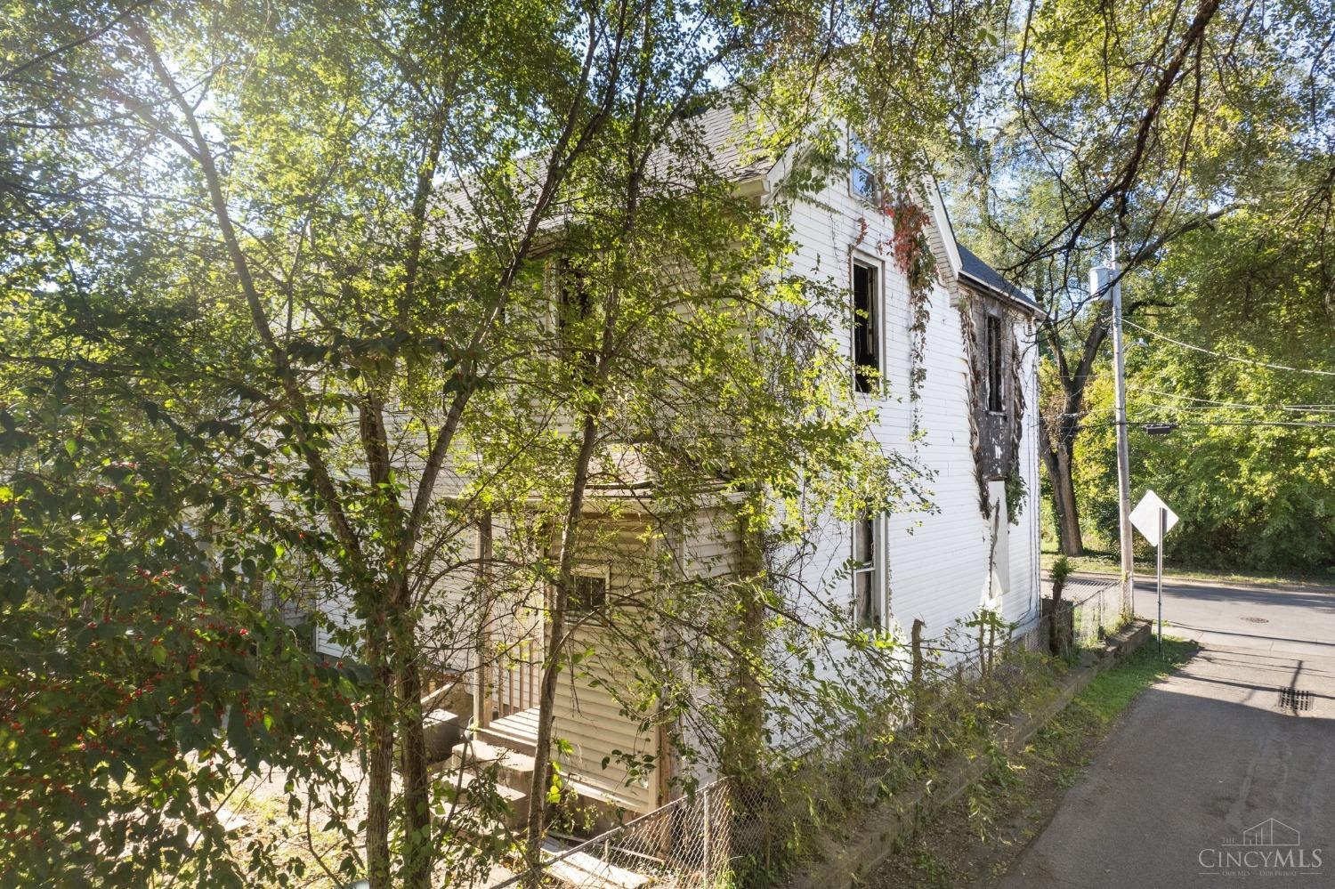 222 W Sixty Eighth Street