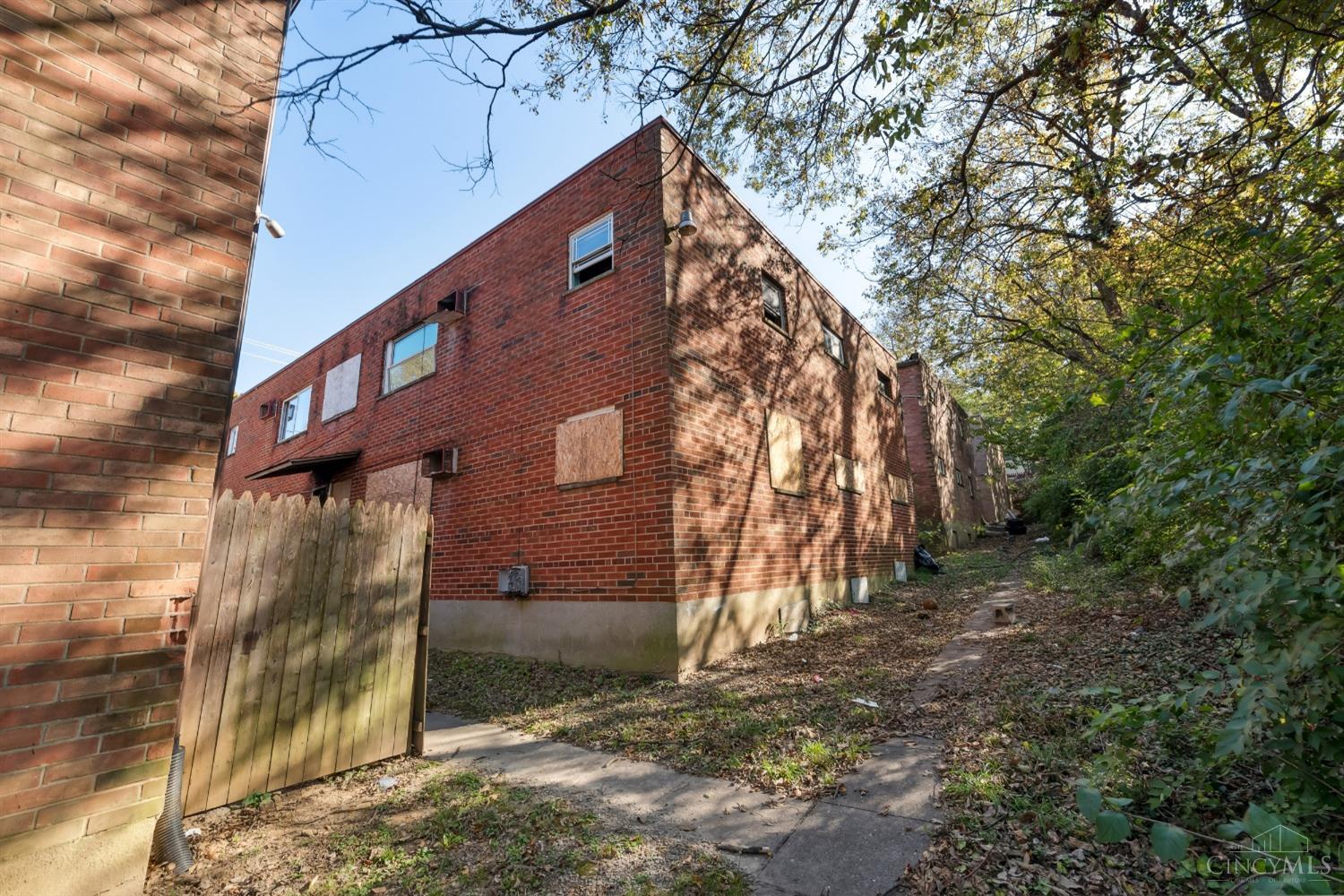 3023 Bracken Woods Lane