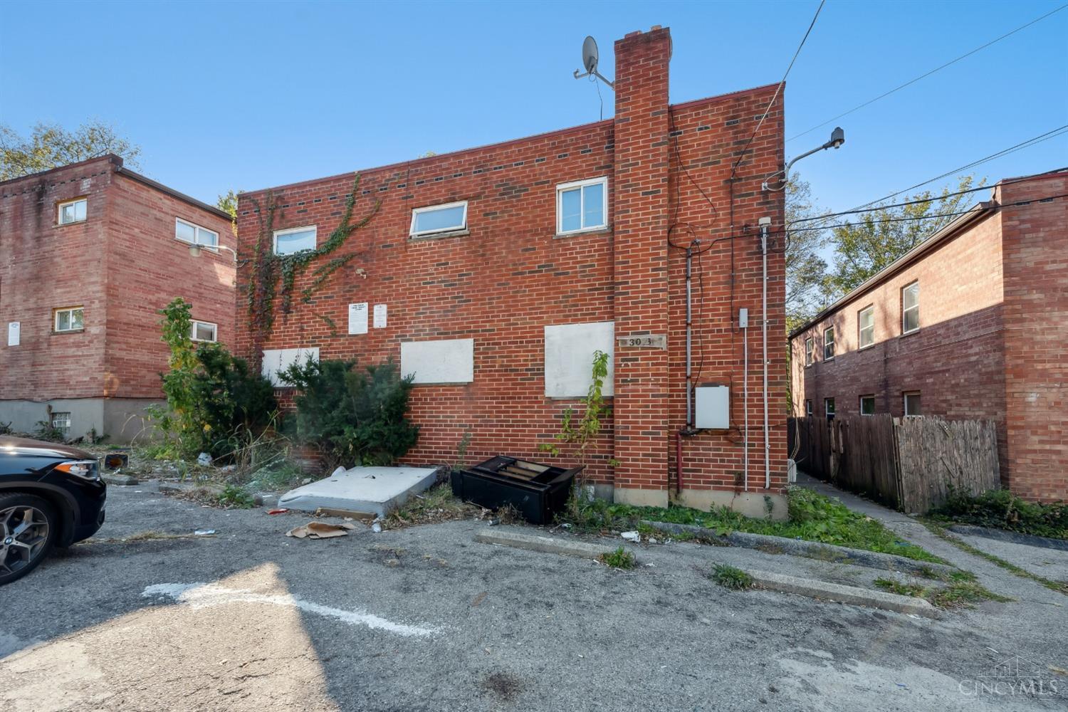 3023 Bracken Woods Lane