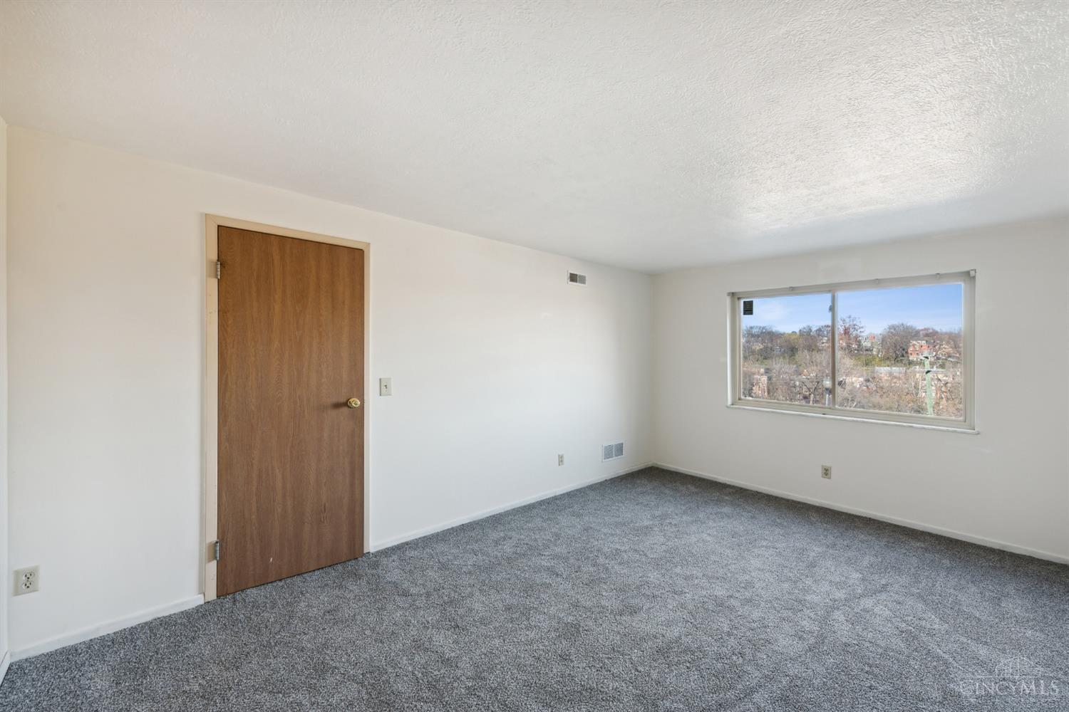 521 W Martin Luther King Drive B18