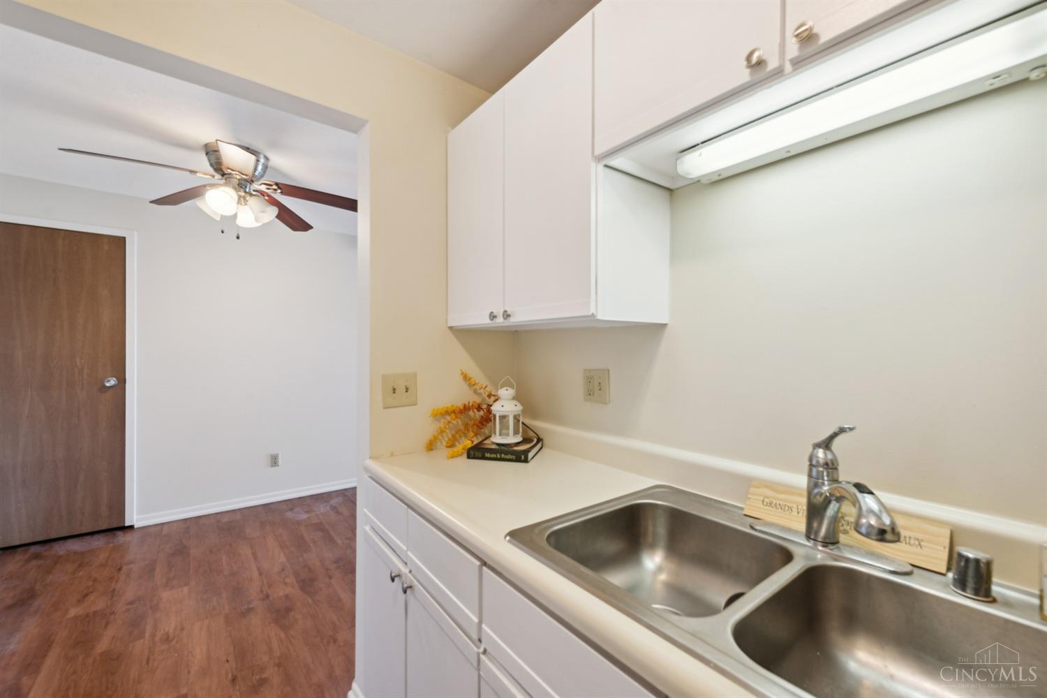 521 W Martin Luther King Drive B18