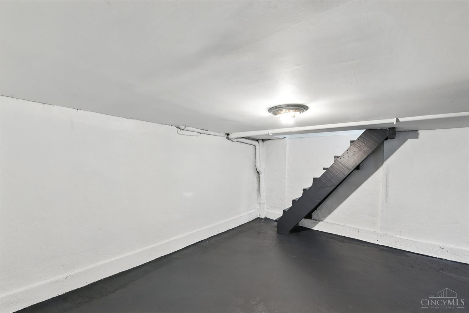 3069 Beekman Street