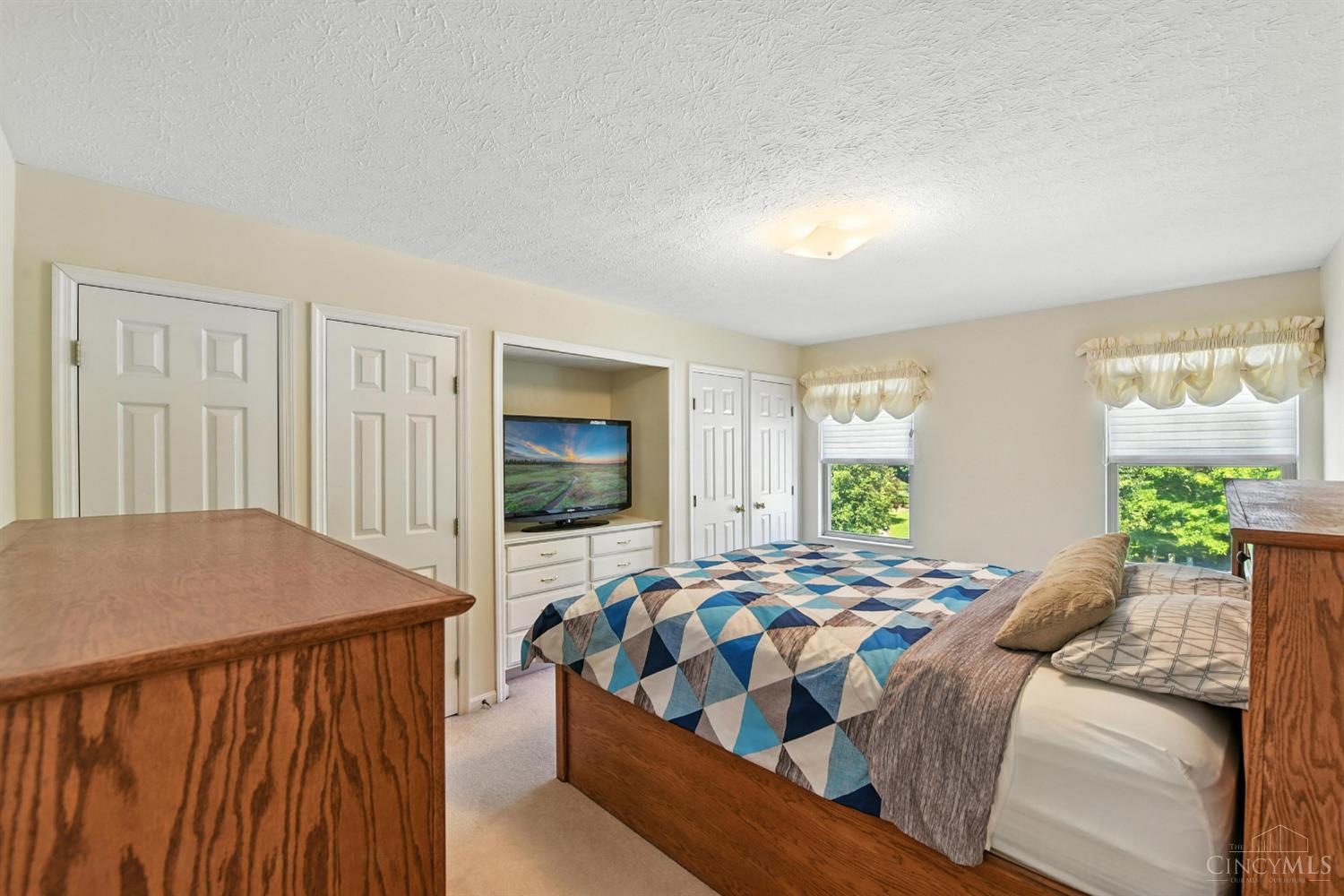 1287 McGuffey Lane