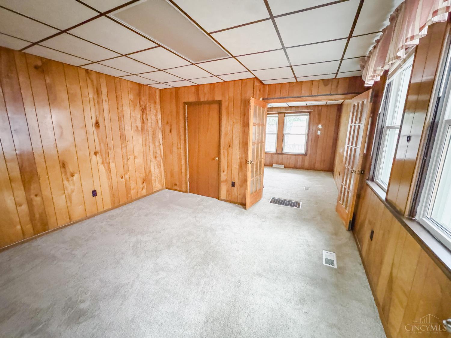3815 watterson Road