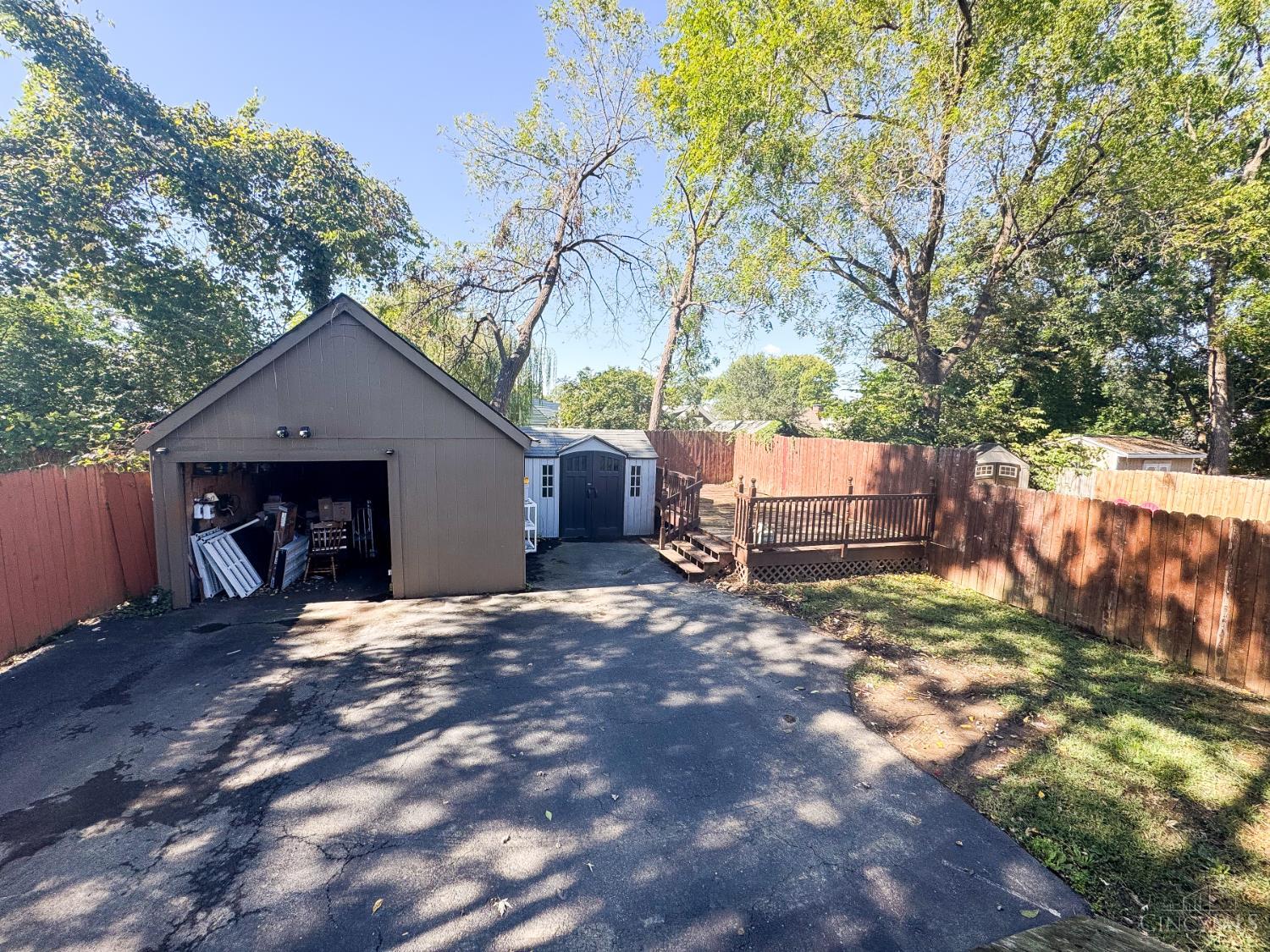 3815 watterson Road