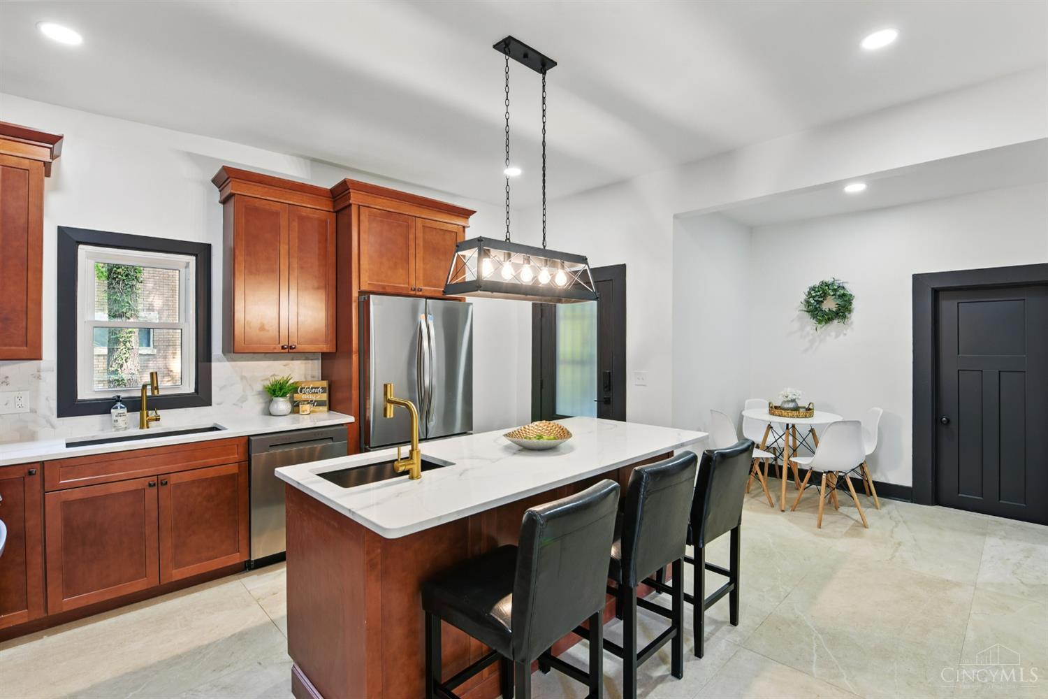 752 S Fred Shuttlesworth Circle