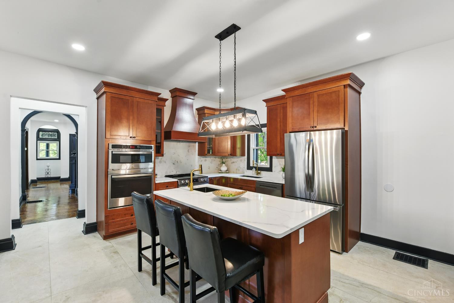 752 S Fred Shuttlesworth Circle