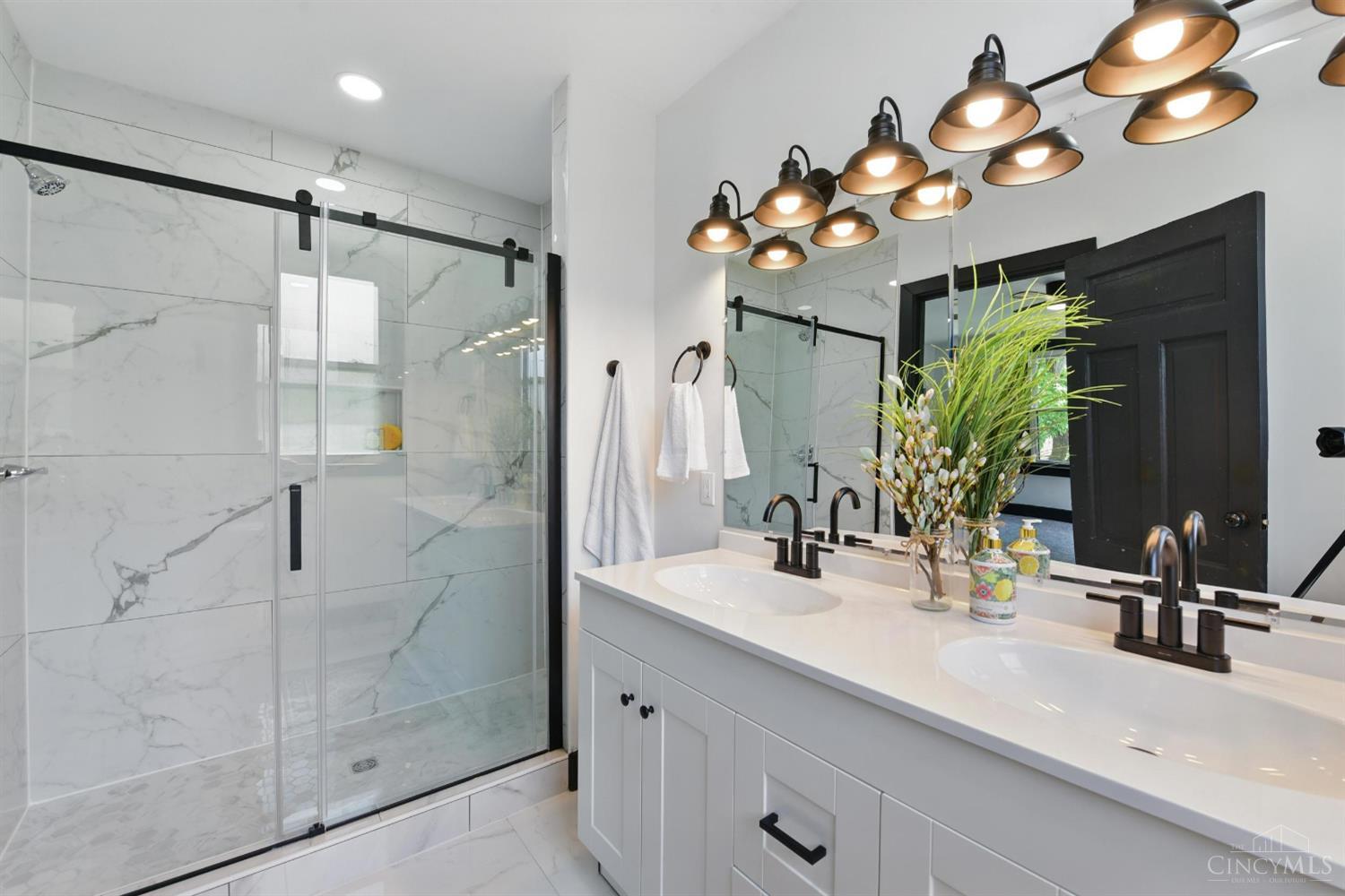 752 S Fred Shuttlesworth Circle